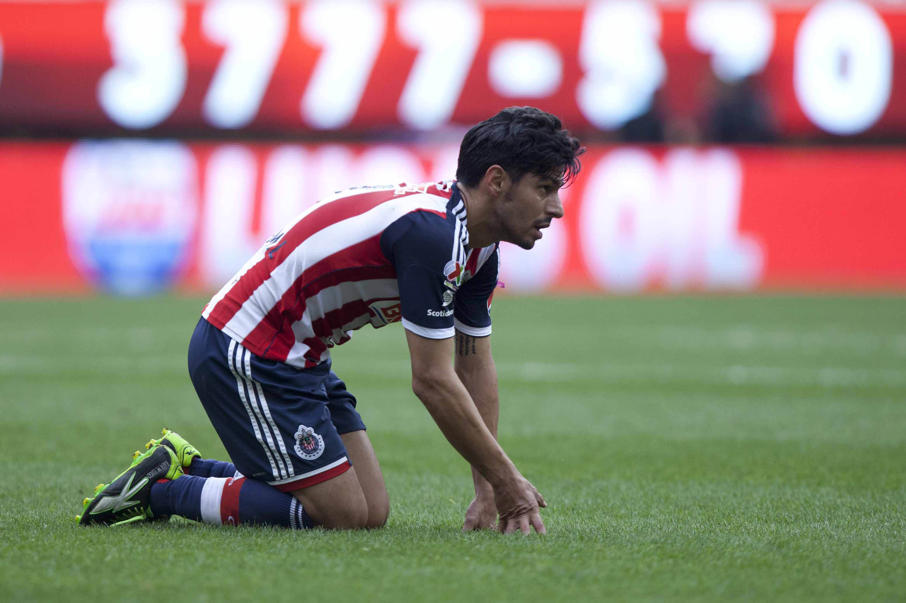 Chivas cae en temporada de pesadilla
