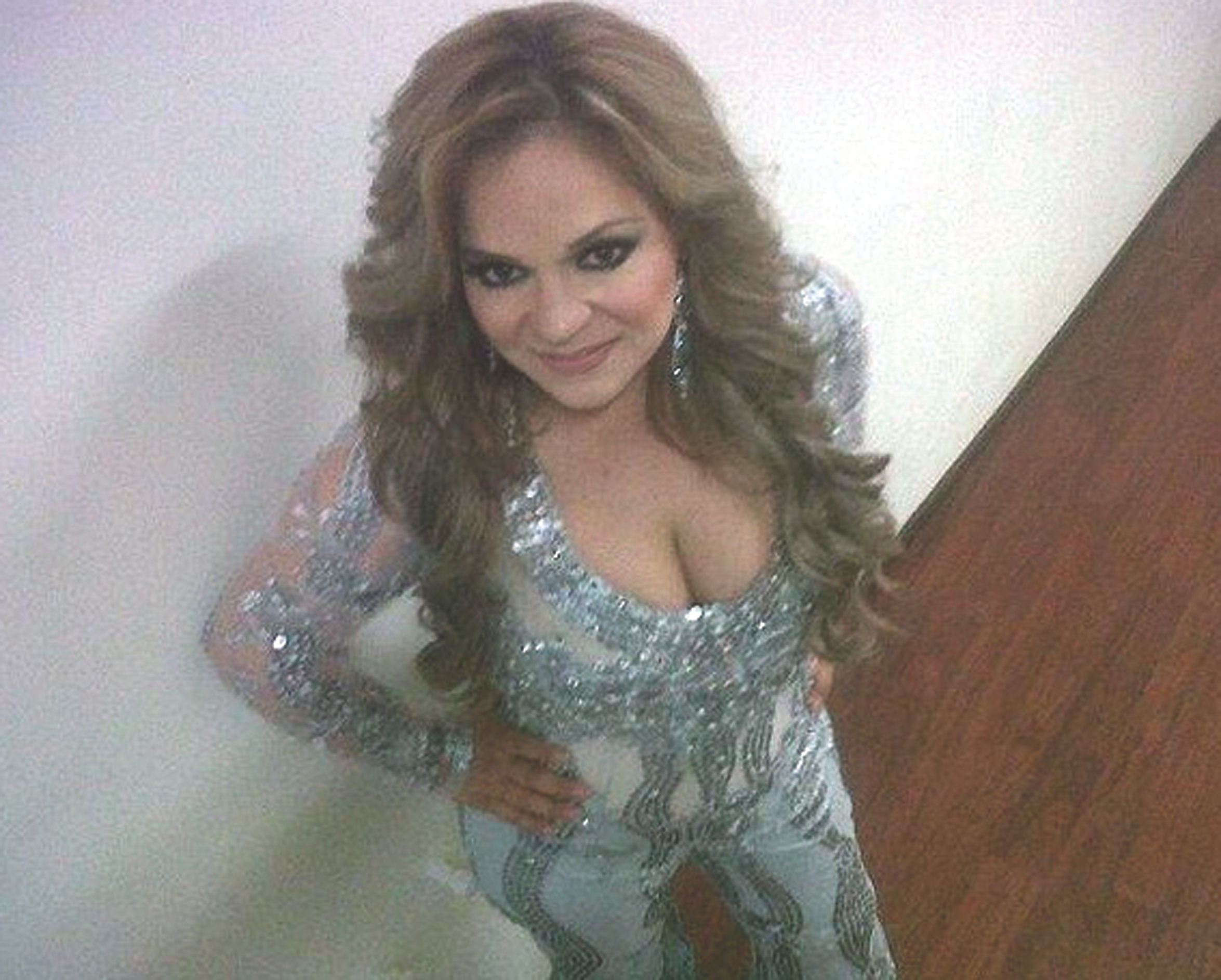 Cantoral fuera, Alcal&aacute; dentro.