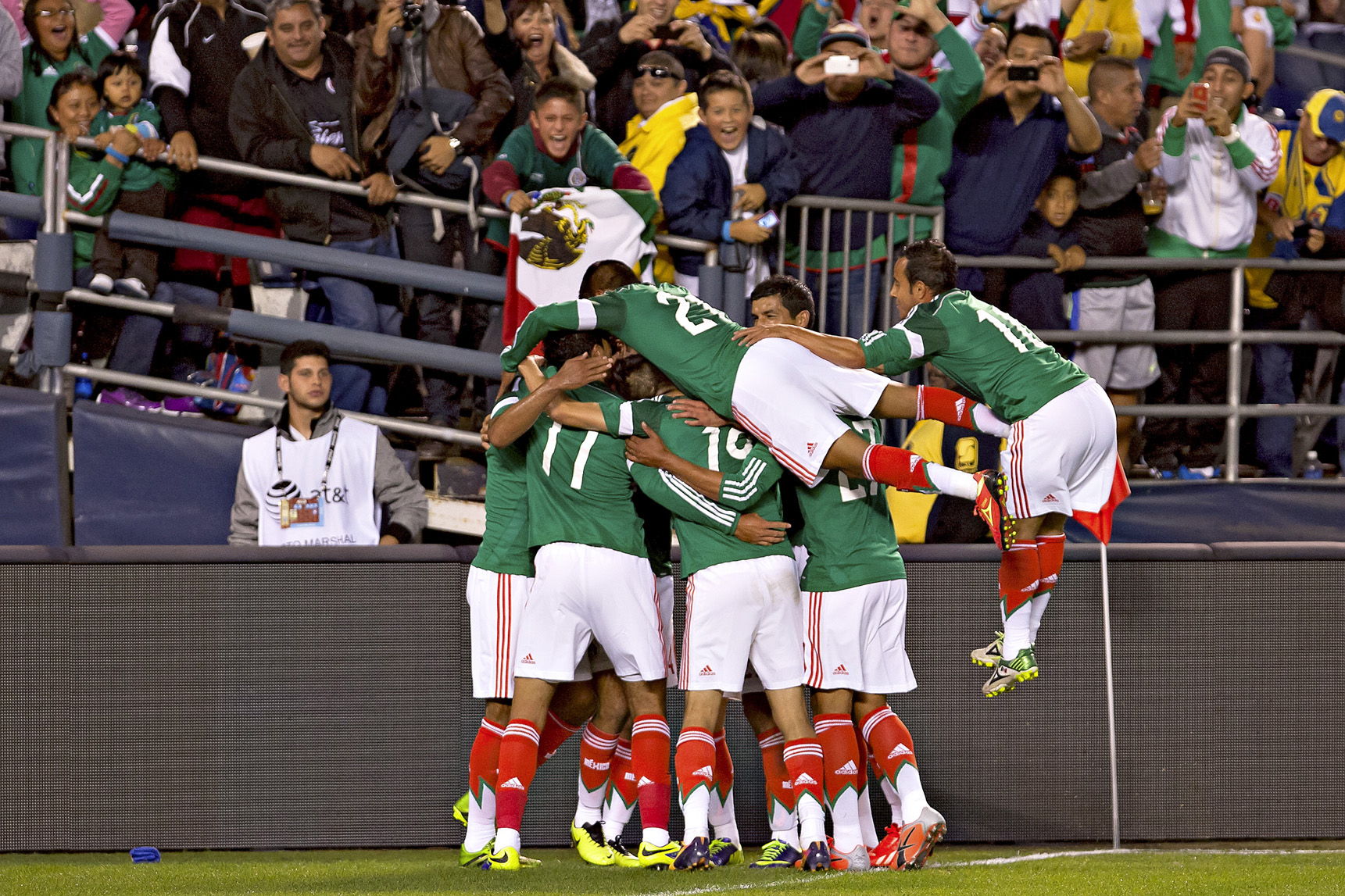 Muestra M&eacute;xico dos caras ante Finlandia