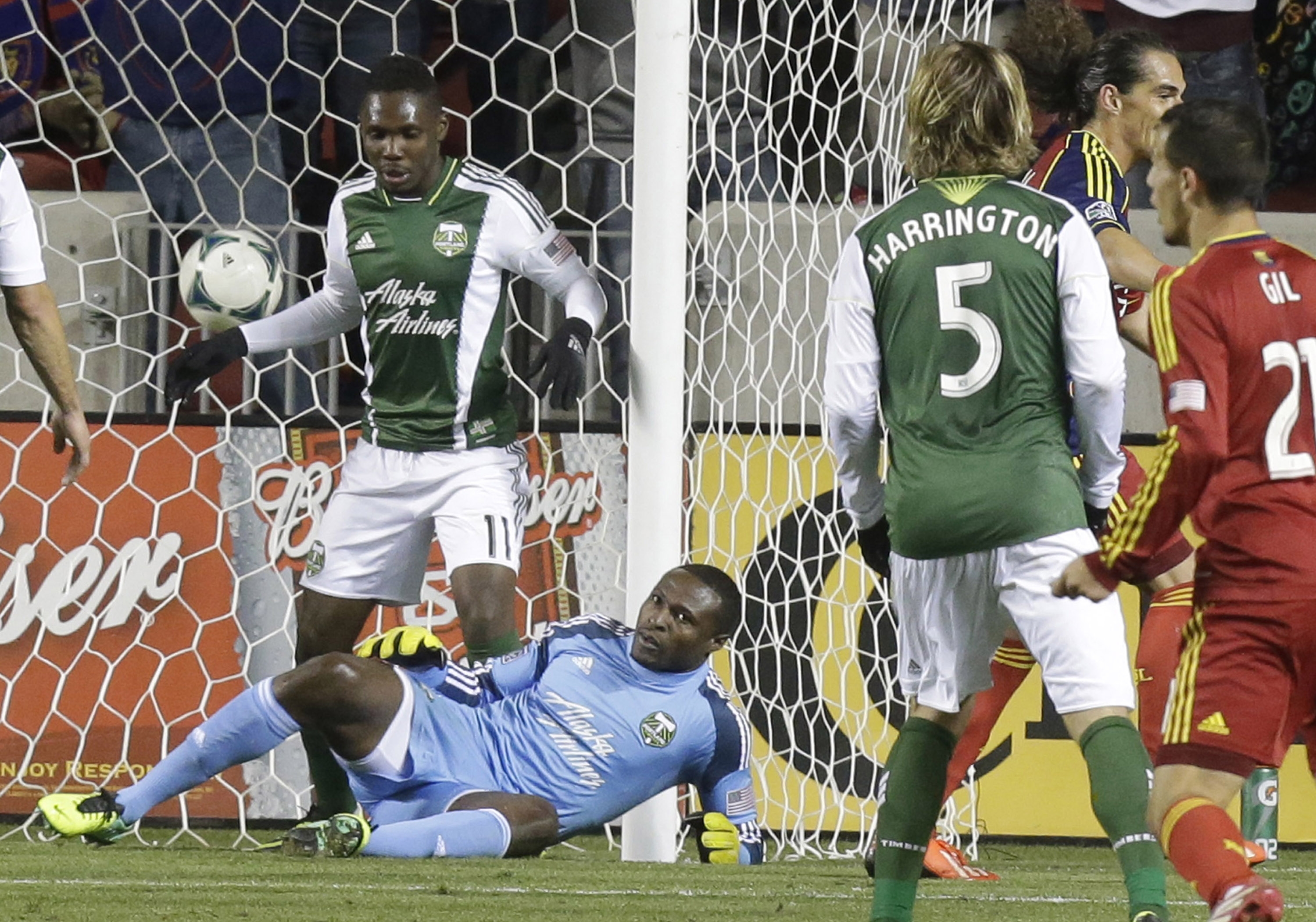 Salt Lake en ventaja contra Portland