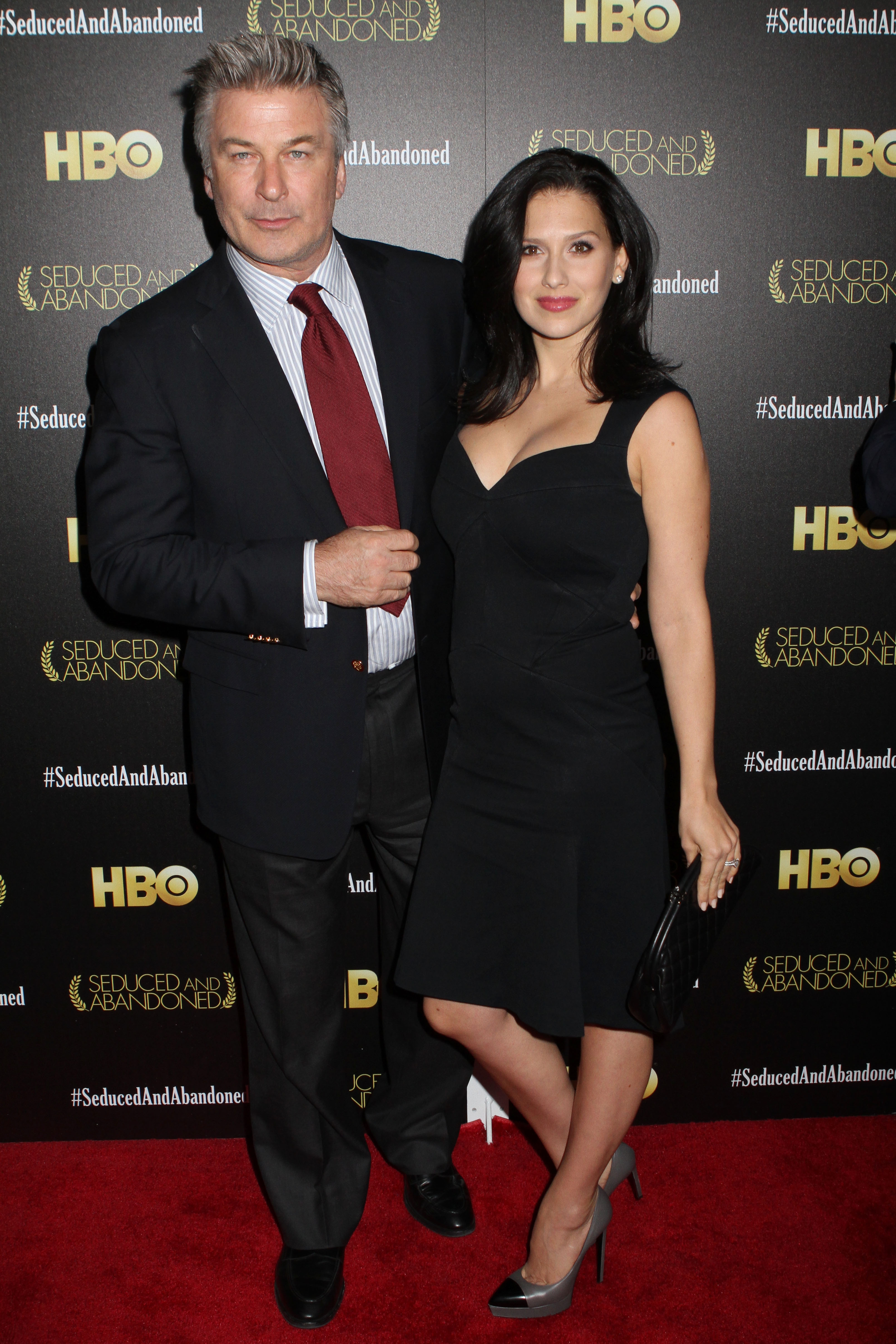 Baldwin niega relaci&oacute;n con presunta acosadora