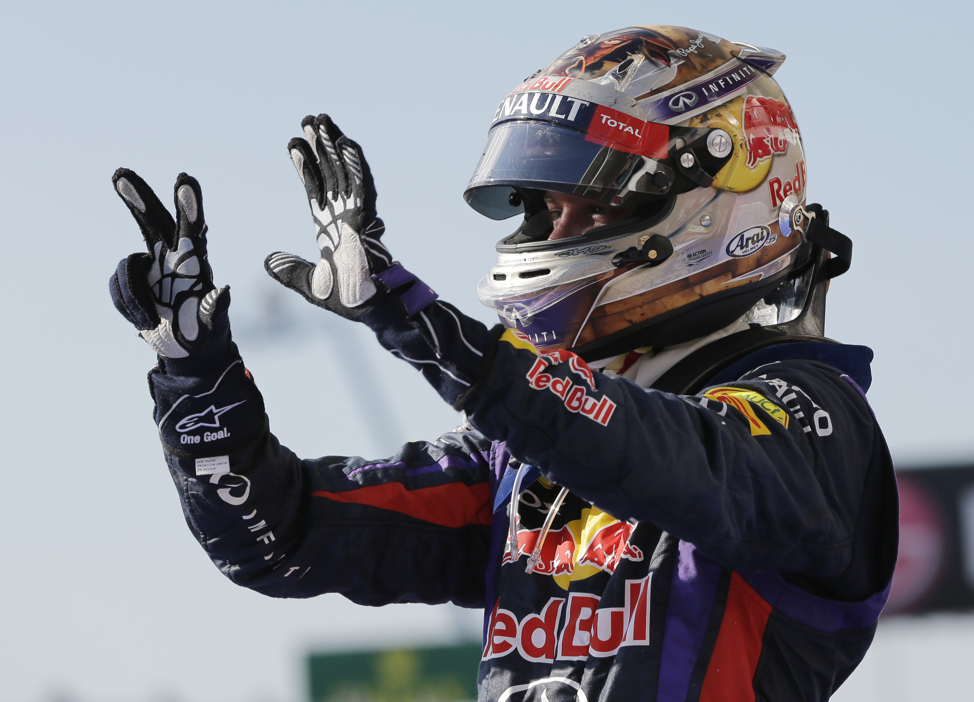 Vettel gana su 8vo GP seguido