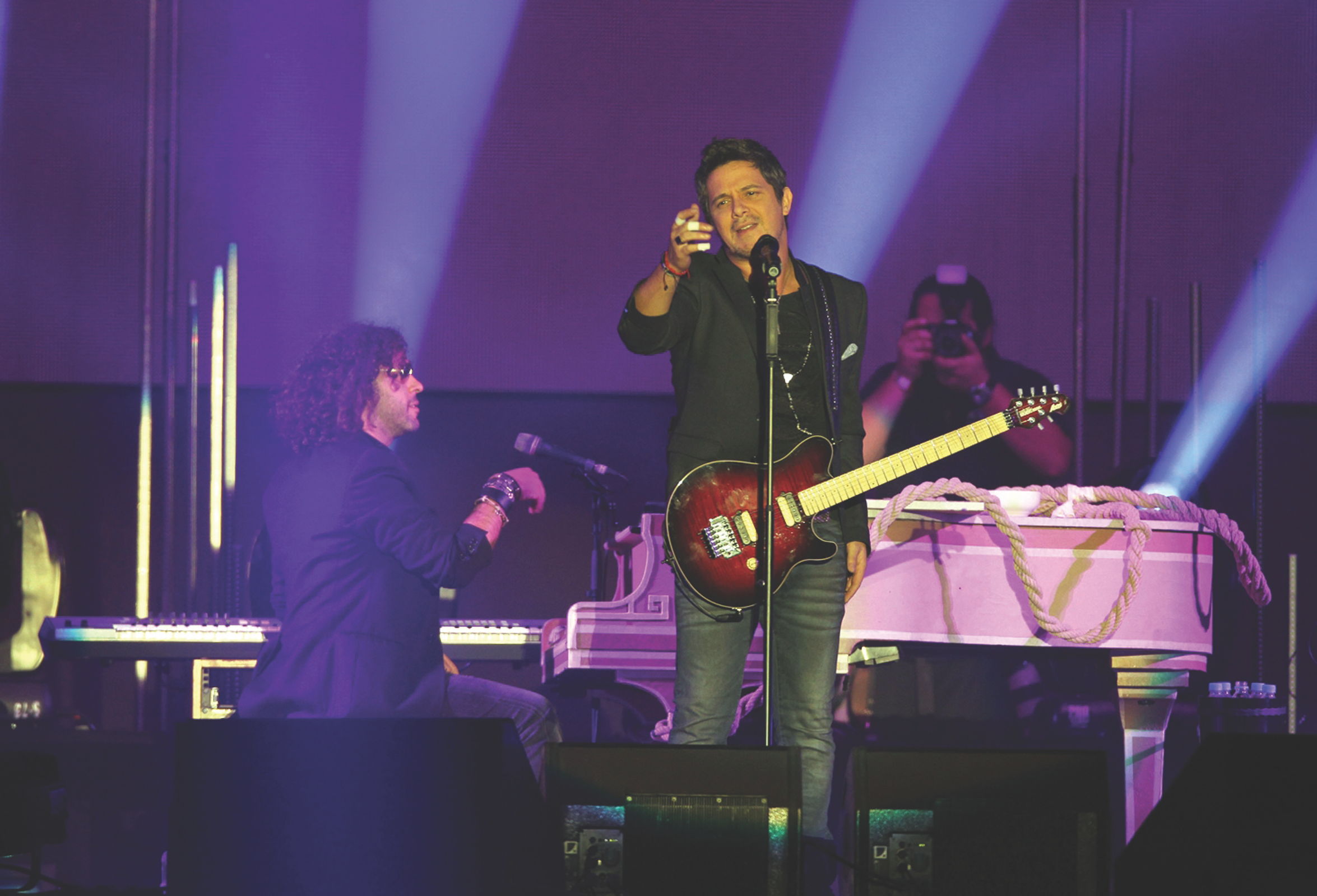 Espera Sanz a su cuarto hijo