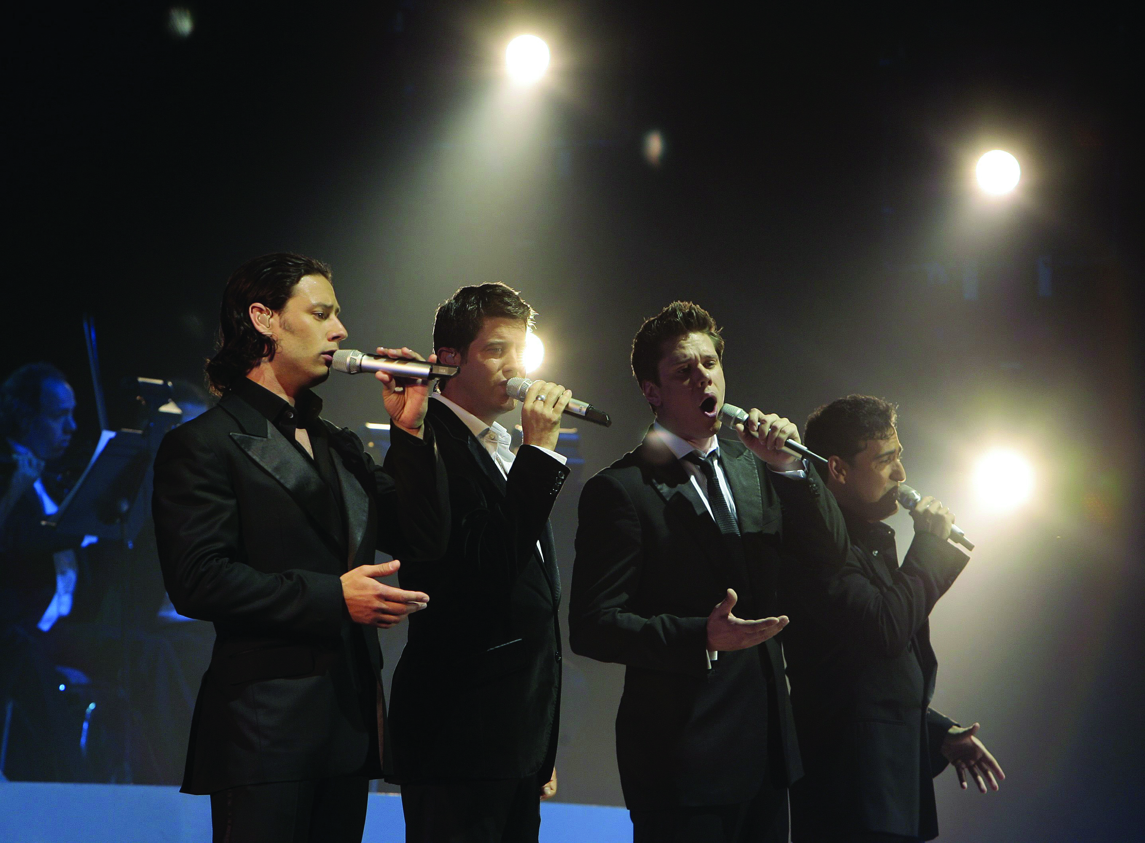 Il Divo coquetea con m&uacute;sica latina