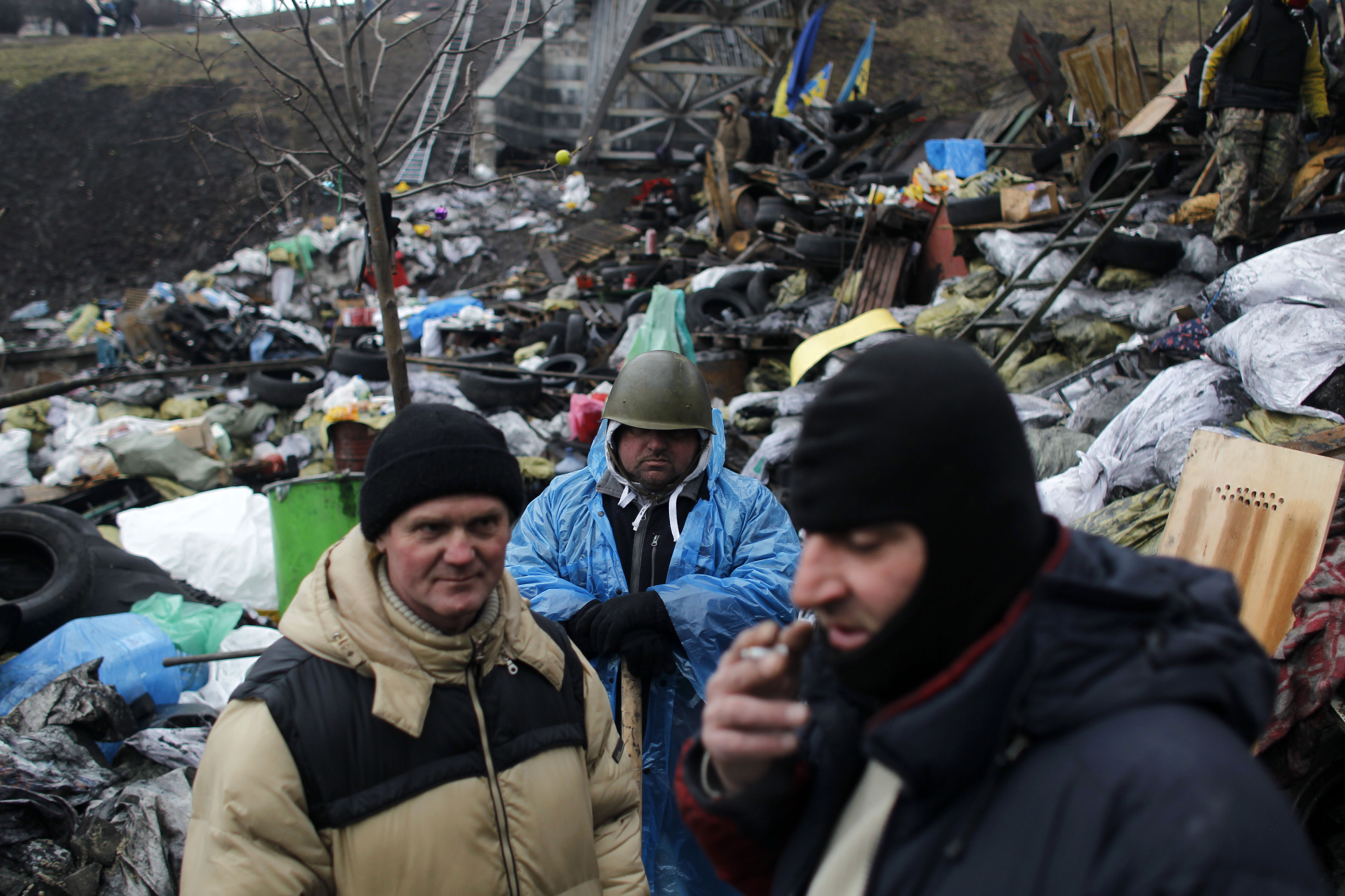 L&iacute;der del Parlamento asume poderes presidenciales