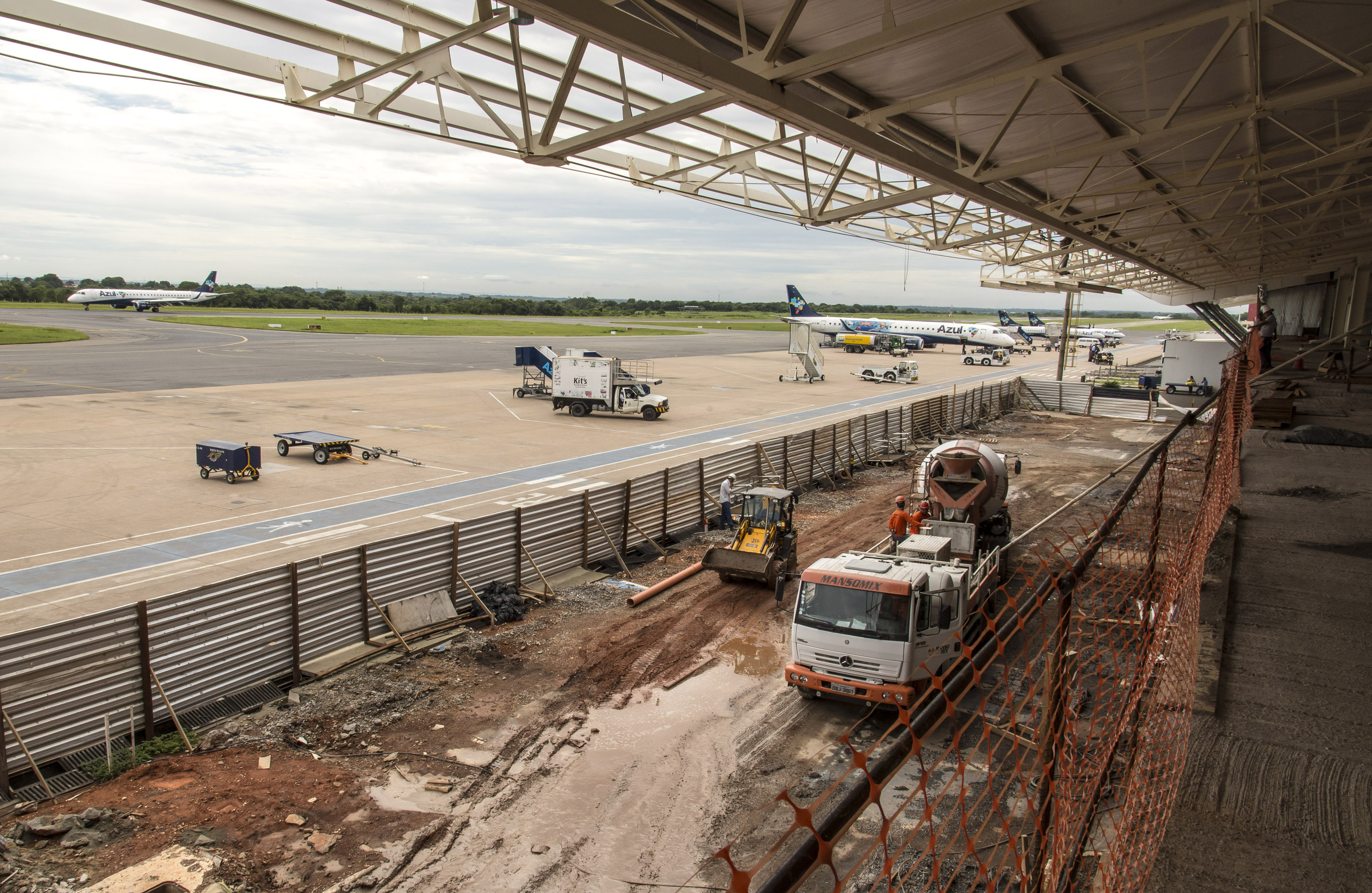 Brasil no ha cumplido promesas de infraestructura