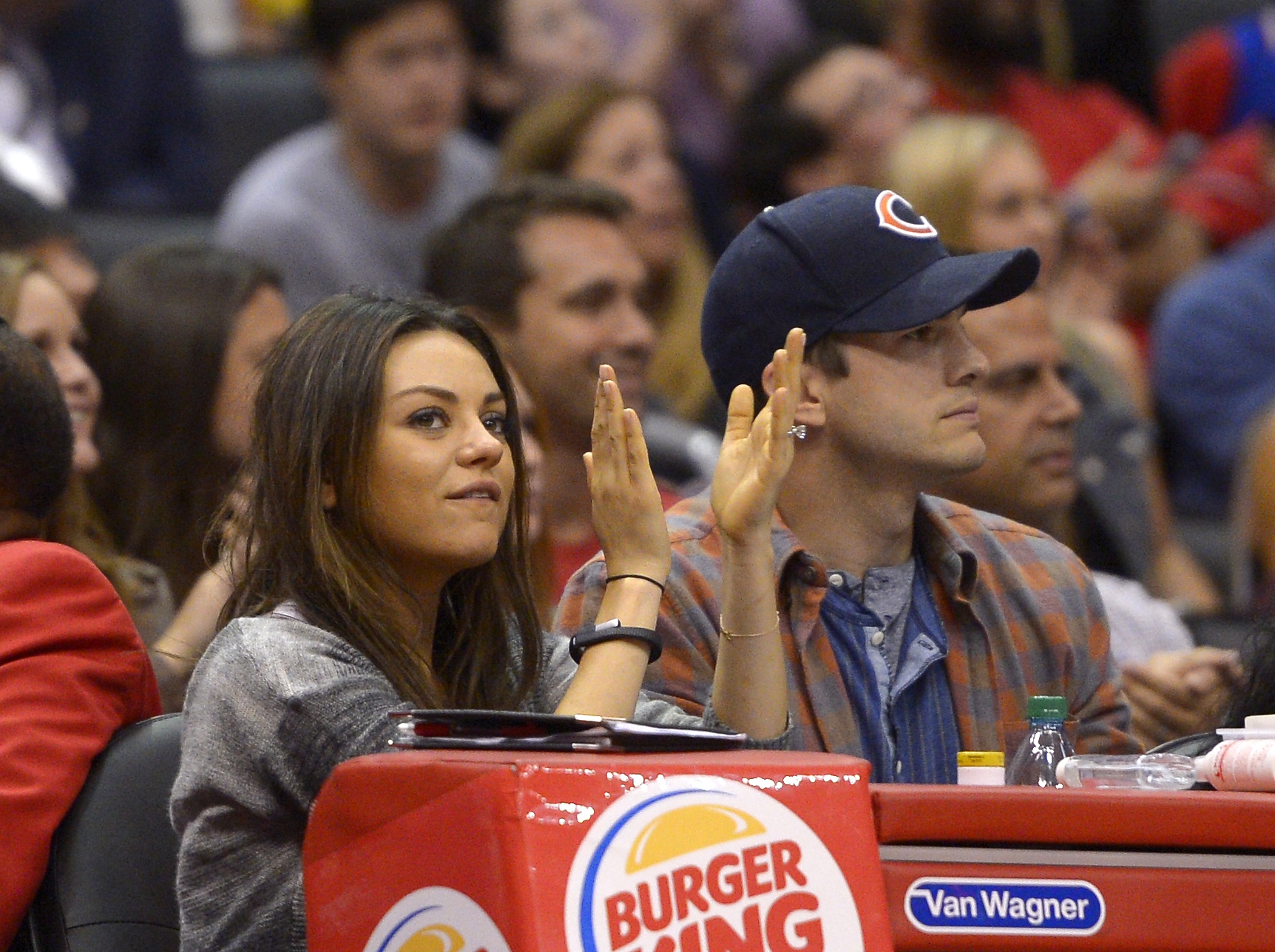 Rumoran embarazo de Mila Kunis