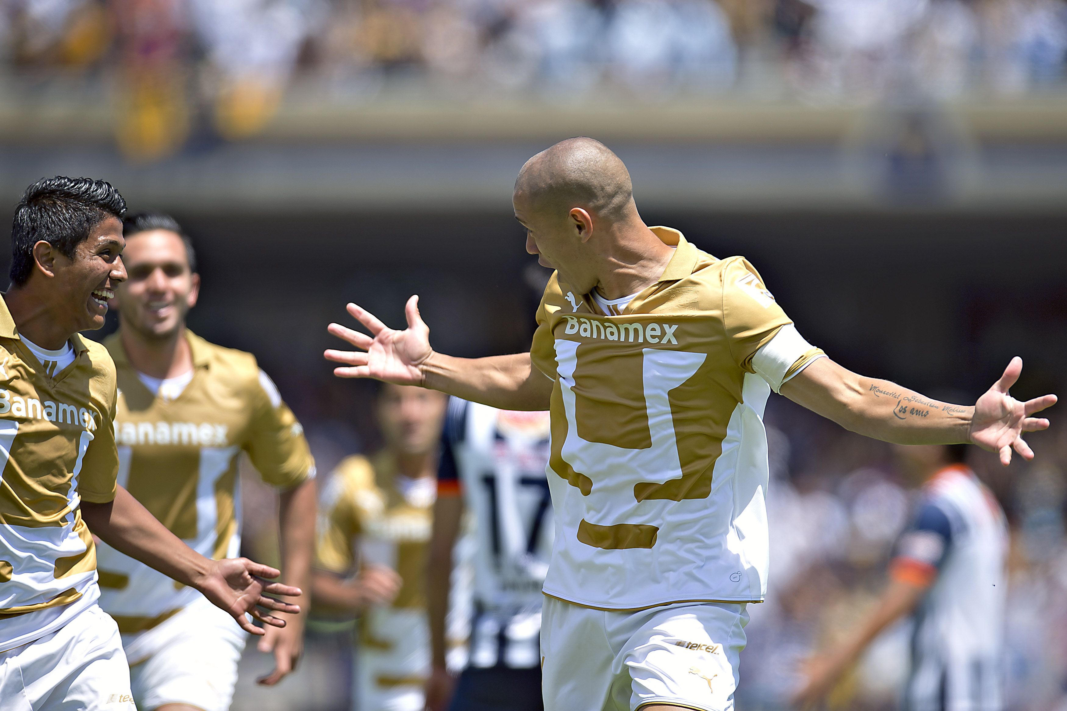 Tijuana golea, UNAM pierde