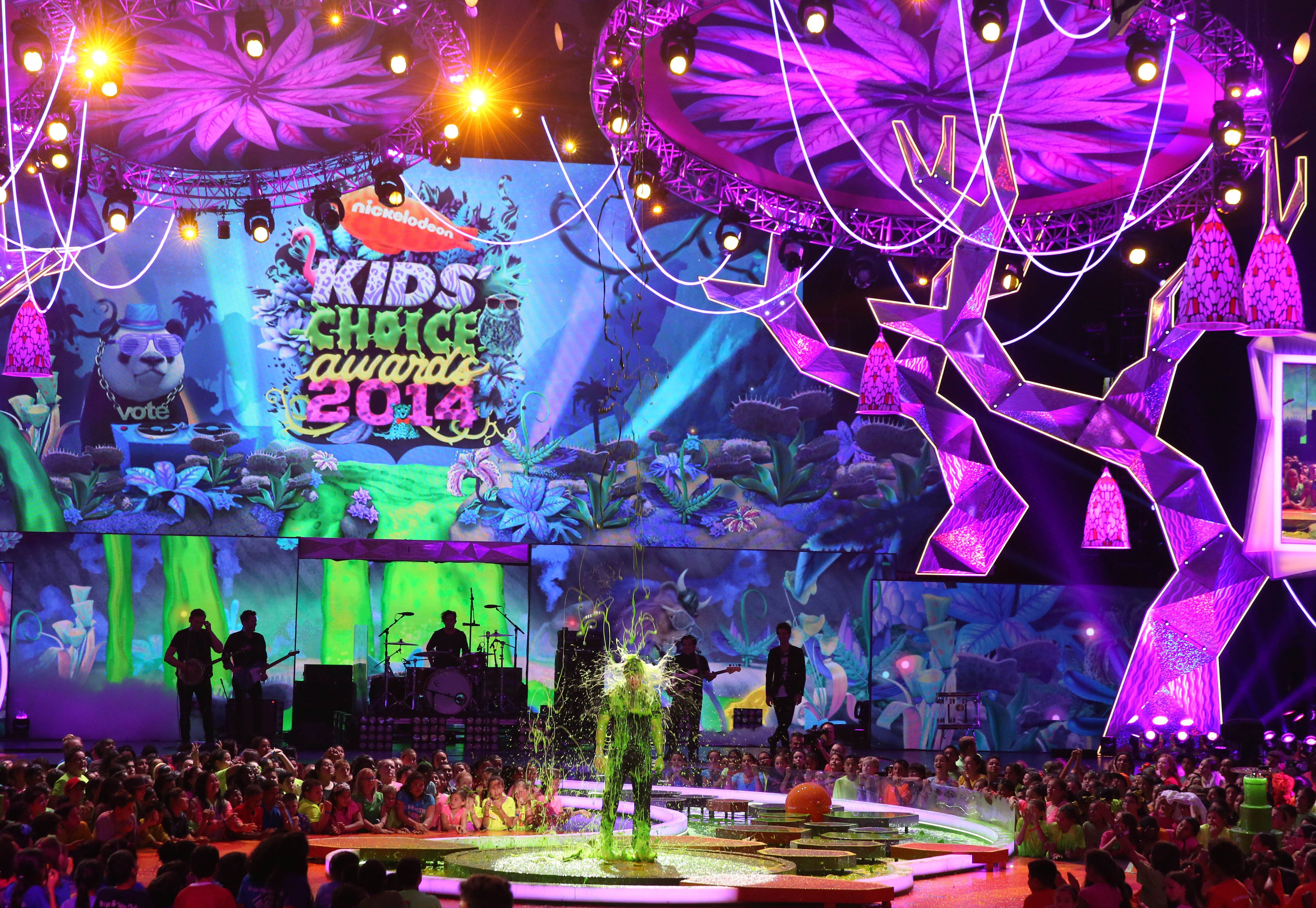 One Direction arrasa en los premios Kids' Choice