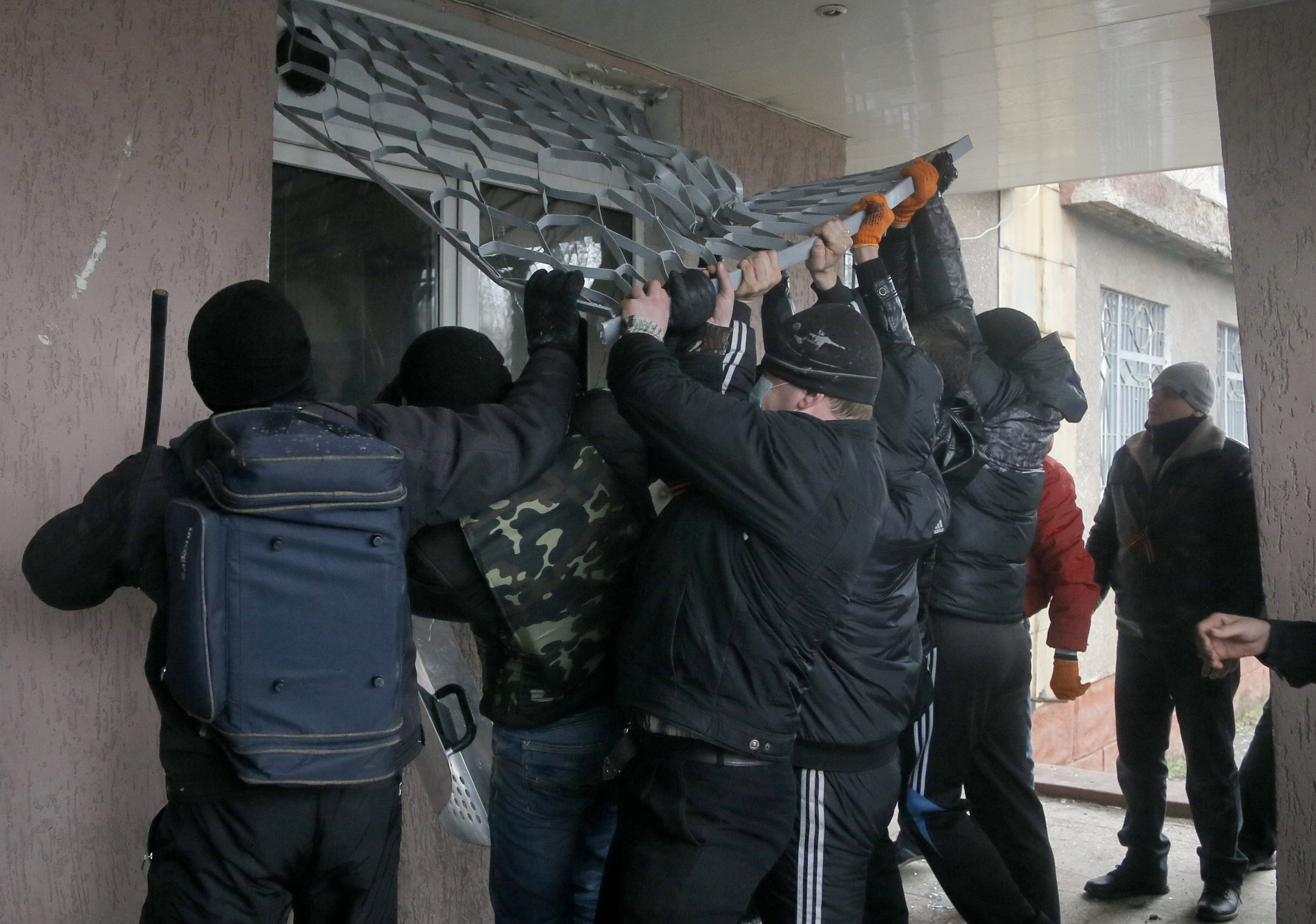 Ucrania pide env&iacute;o de fuerzas de ONU