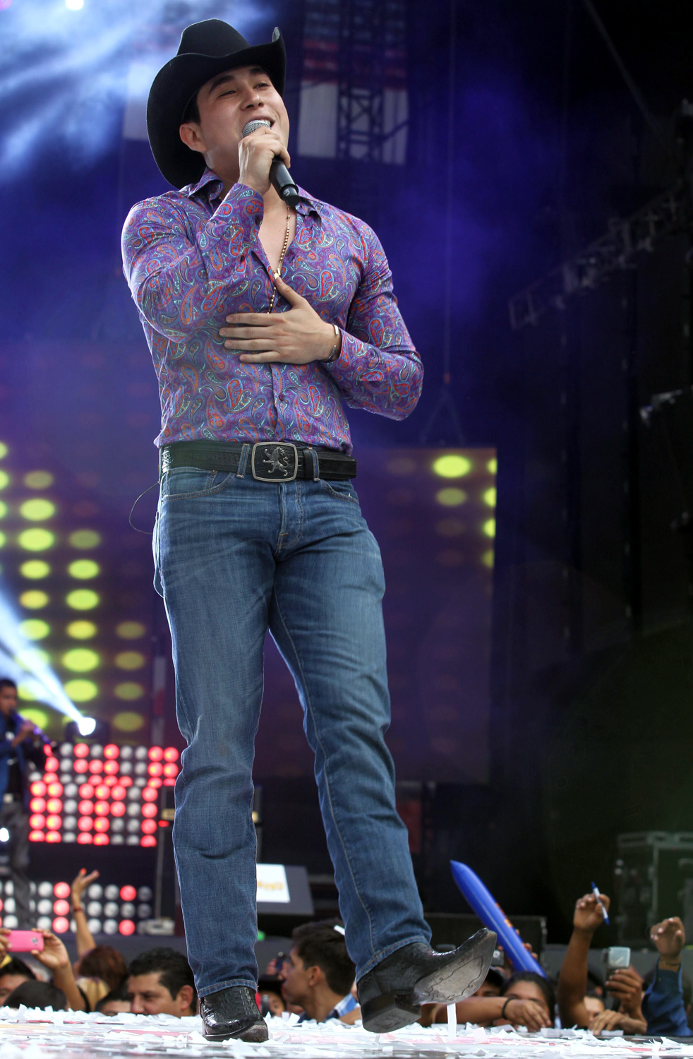 Sufre Bebeto accidente automovil&iacute;stico