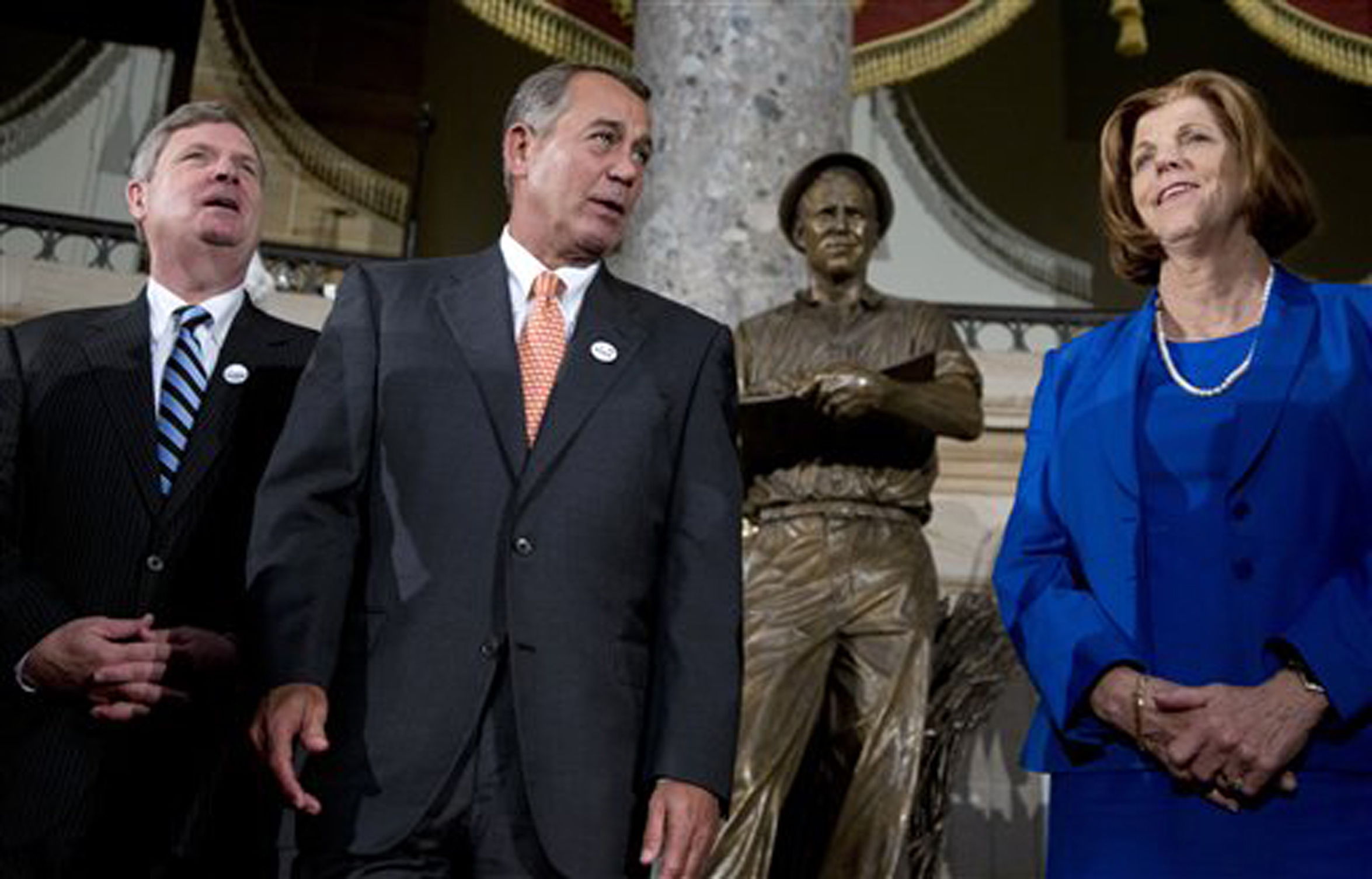 Racismo bloquea la reforma migratoria