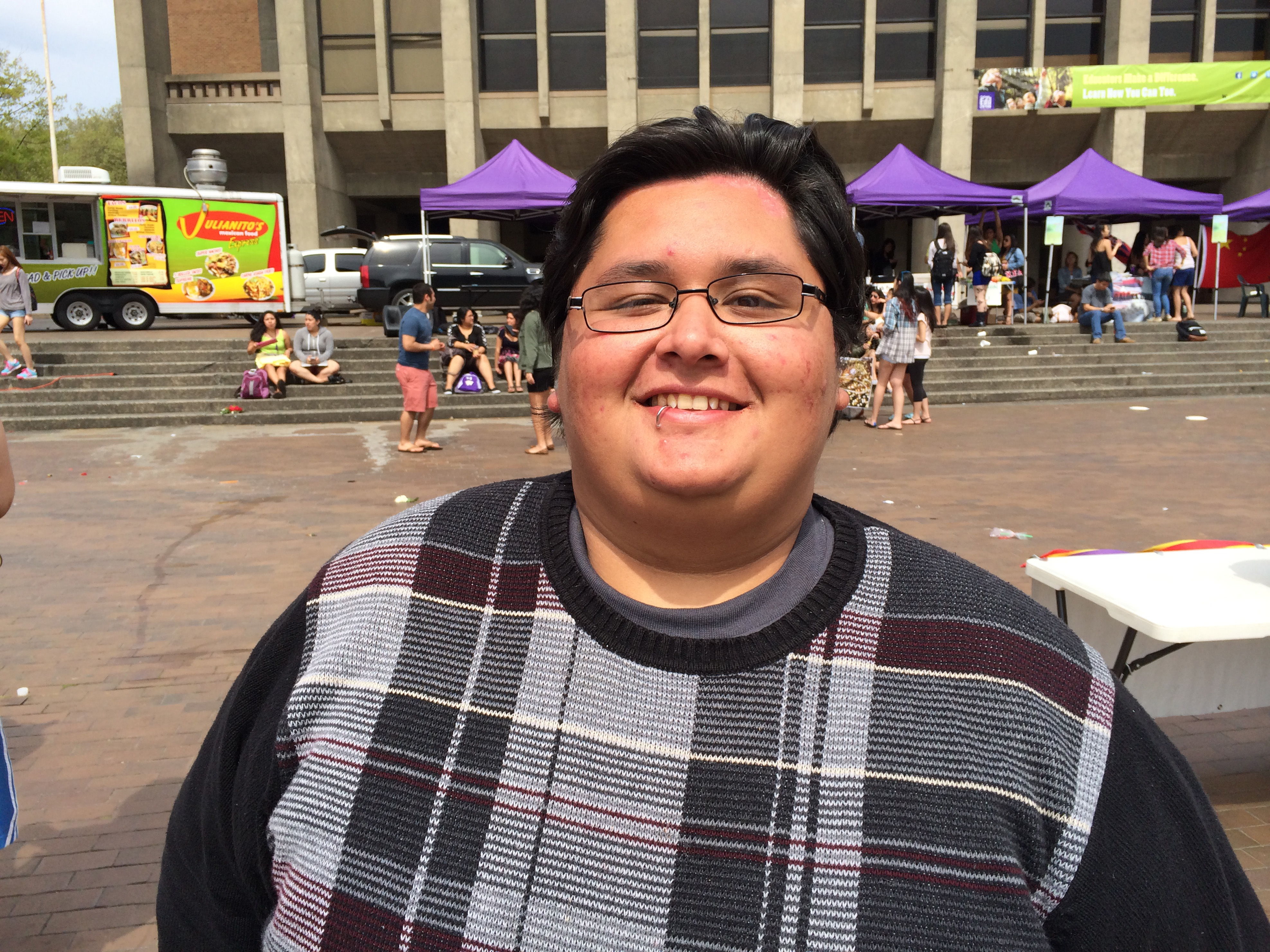 L&iacute;der estudiantil de UW habla sobre  las complejidades de la identidad latina