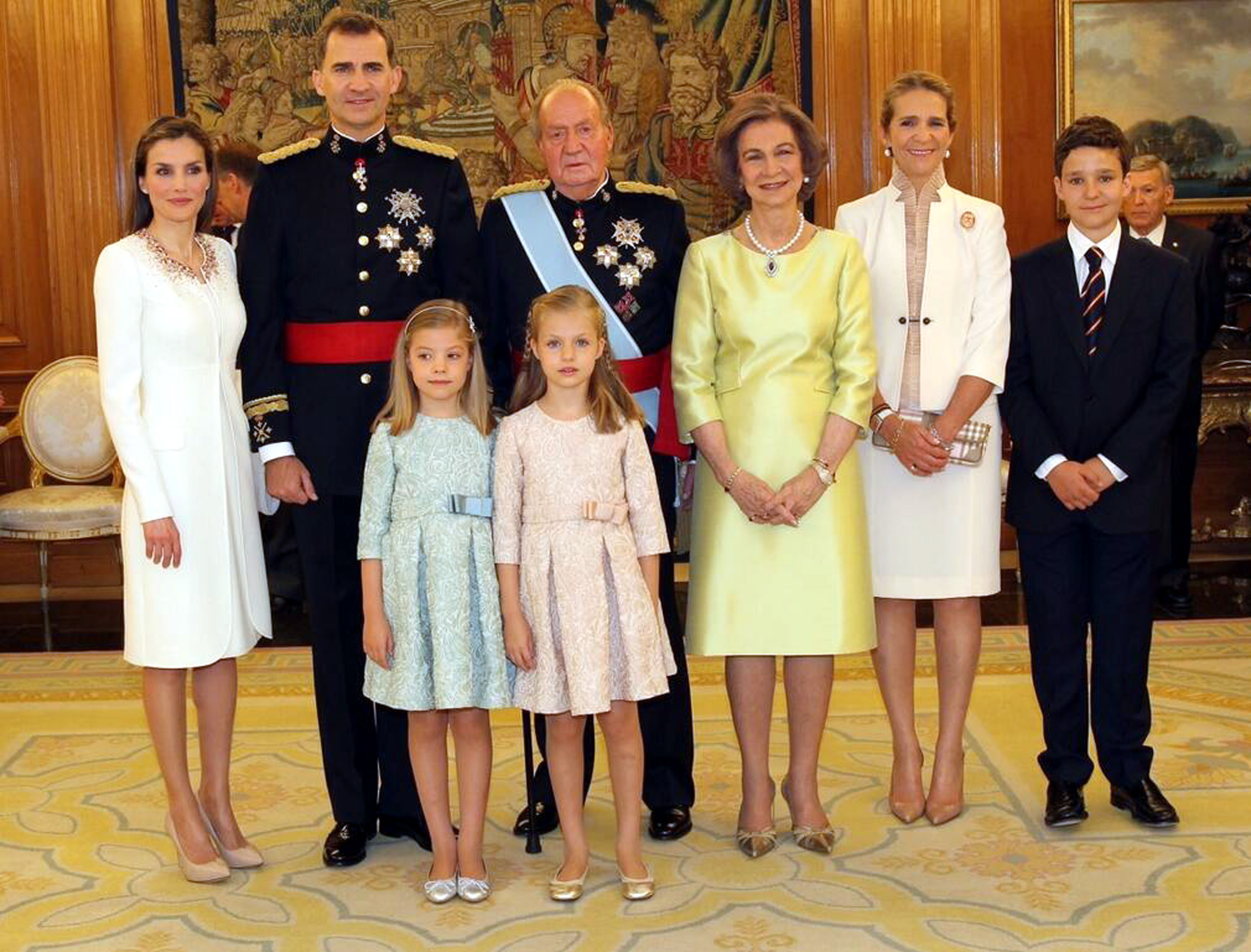 Apuesta Letizia por la sobriedad