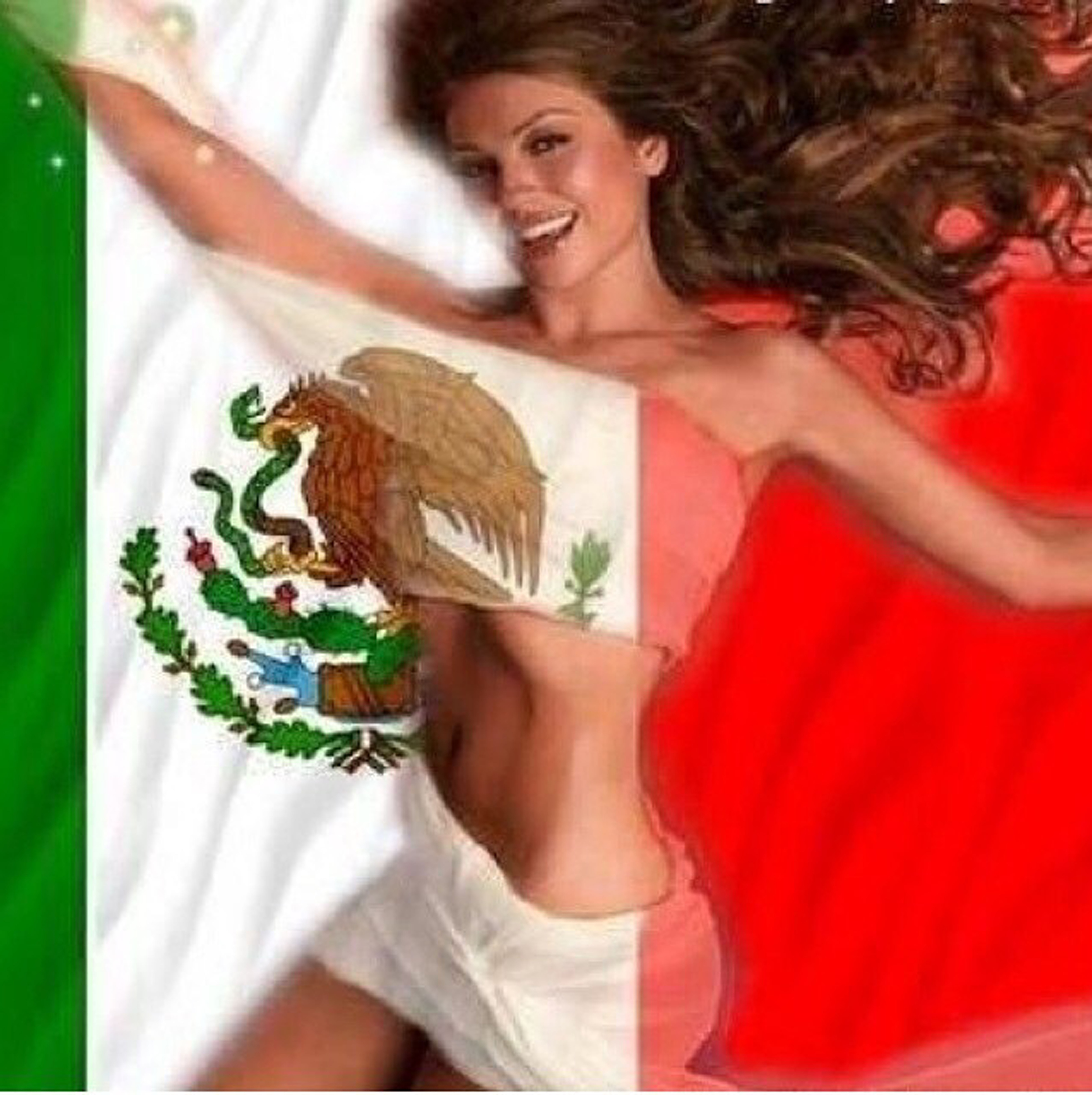 Polemiza foto de Thal&iacute;a envuelta en bandera