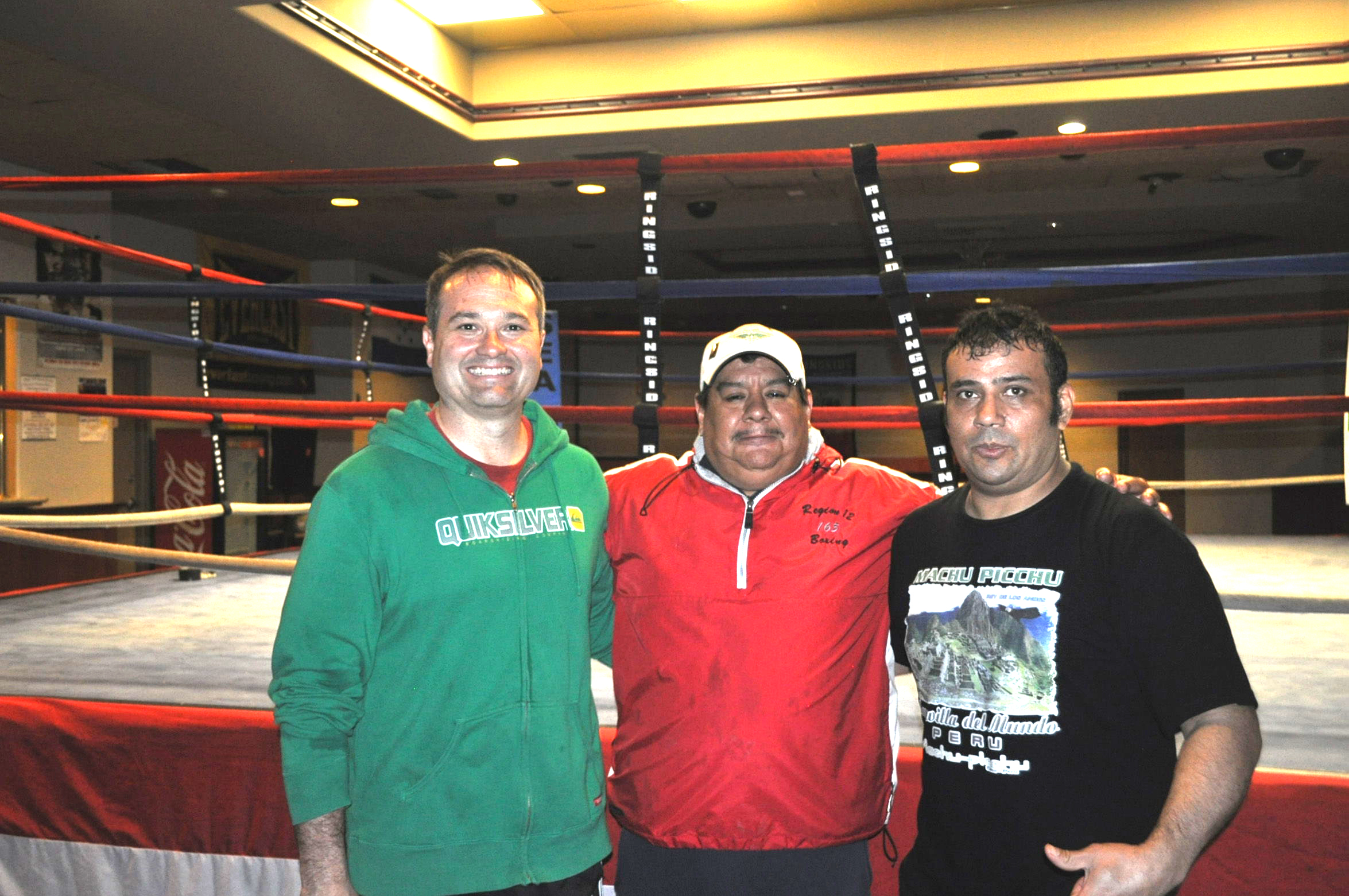 Oportunidades para j&oacute;venes Latinos en Sea Mar Boxing Club