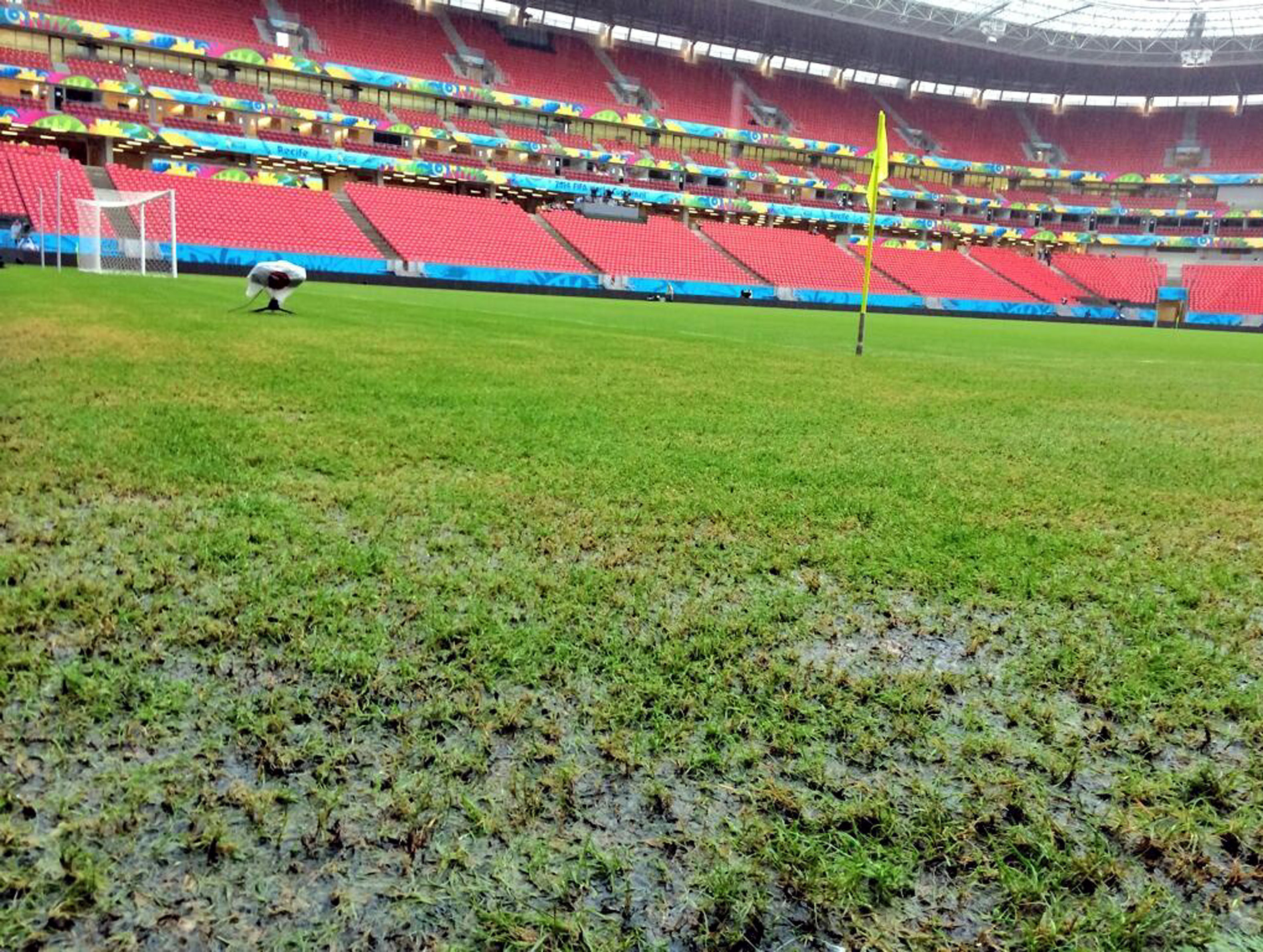 Se inunda Recife previo al EU-Alemania