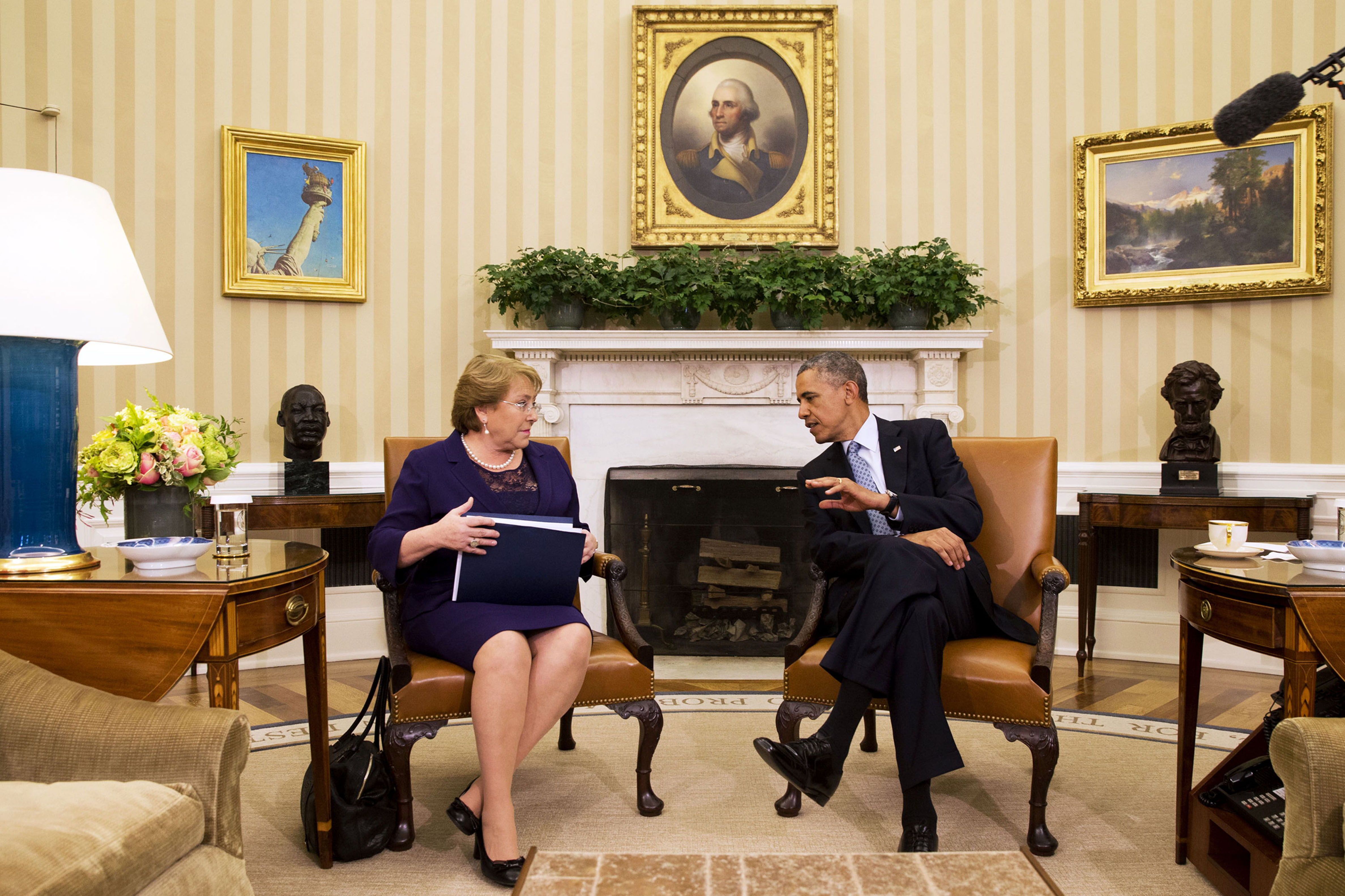 Estados Unidos apoyar&aacute; plan de energ&iacute;a solar en Chile