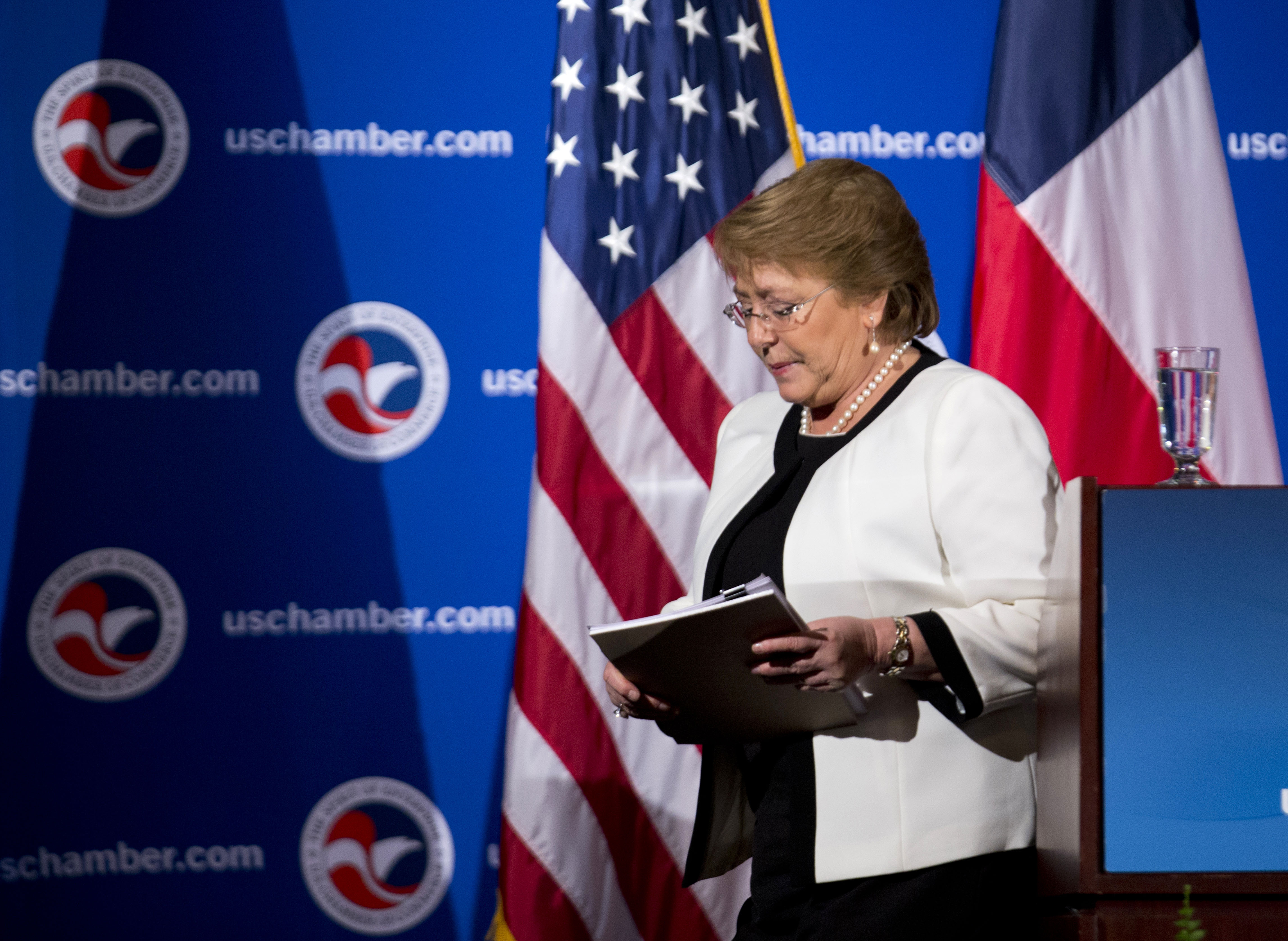 Promulgan salario m&iacute;nimo de 406 d&oacute;lares en Chile