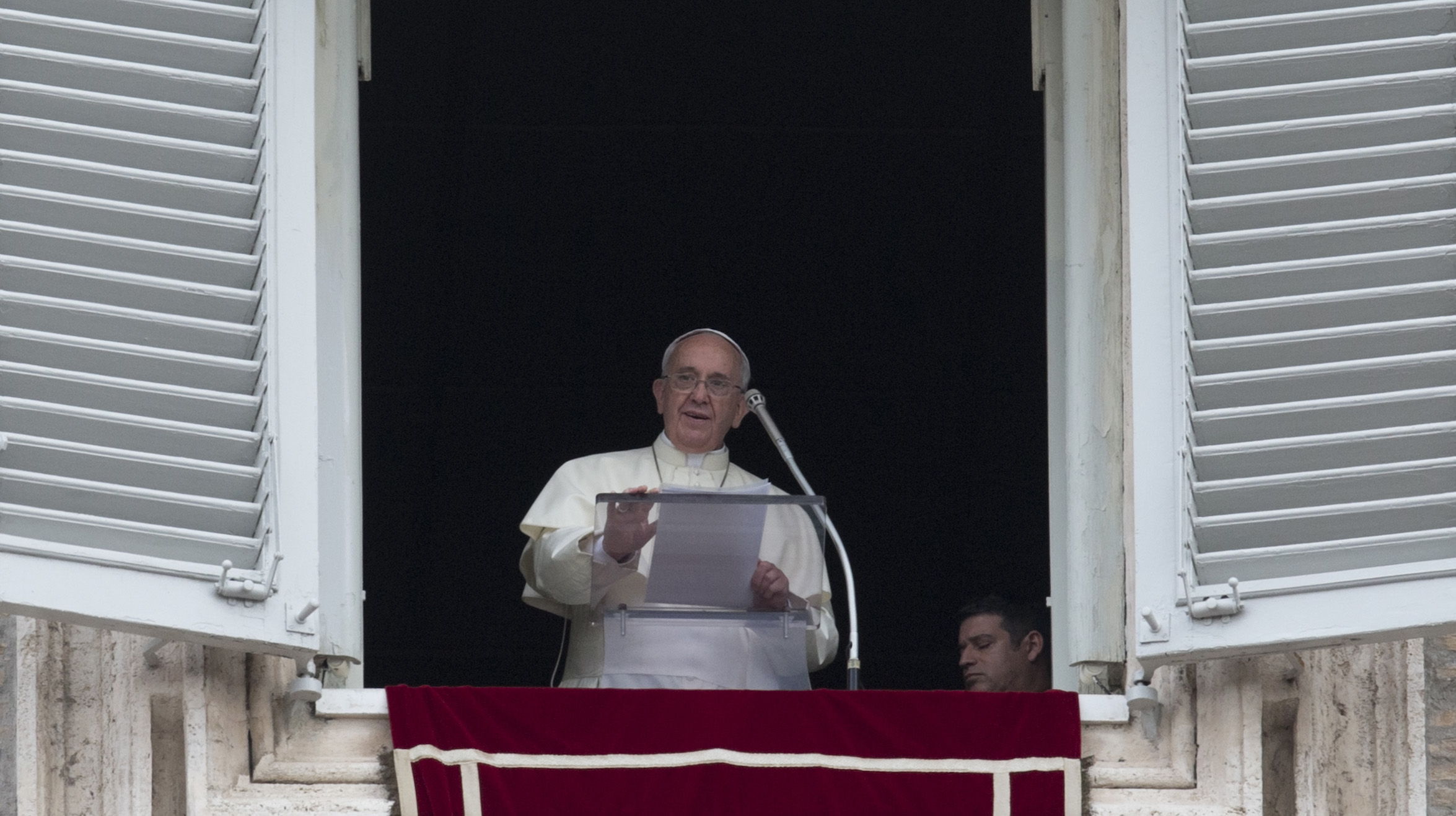 Urge Papa protecci&oacute;n a ni&ntilde;os migrantes