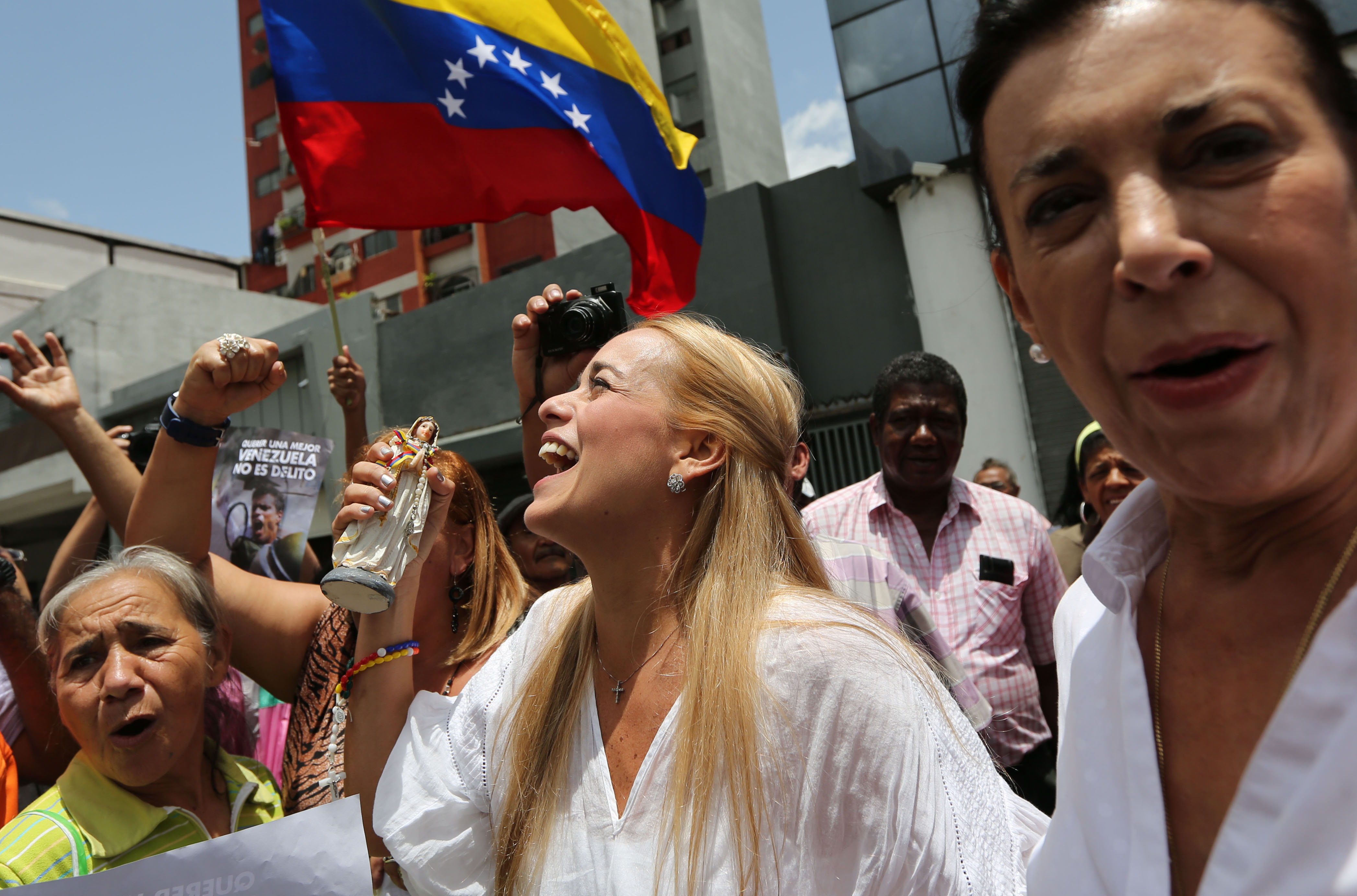 Difieren audiencia de opositor preso en Venezuela