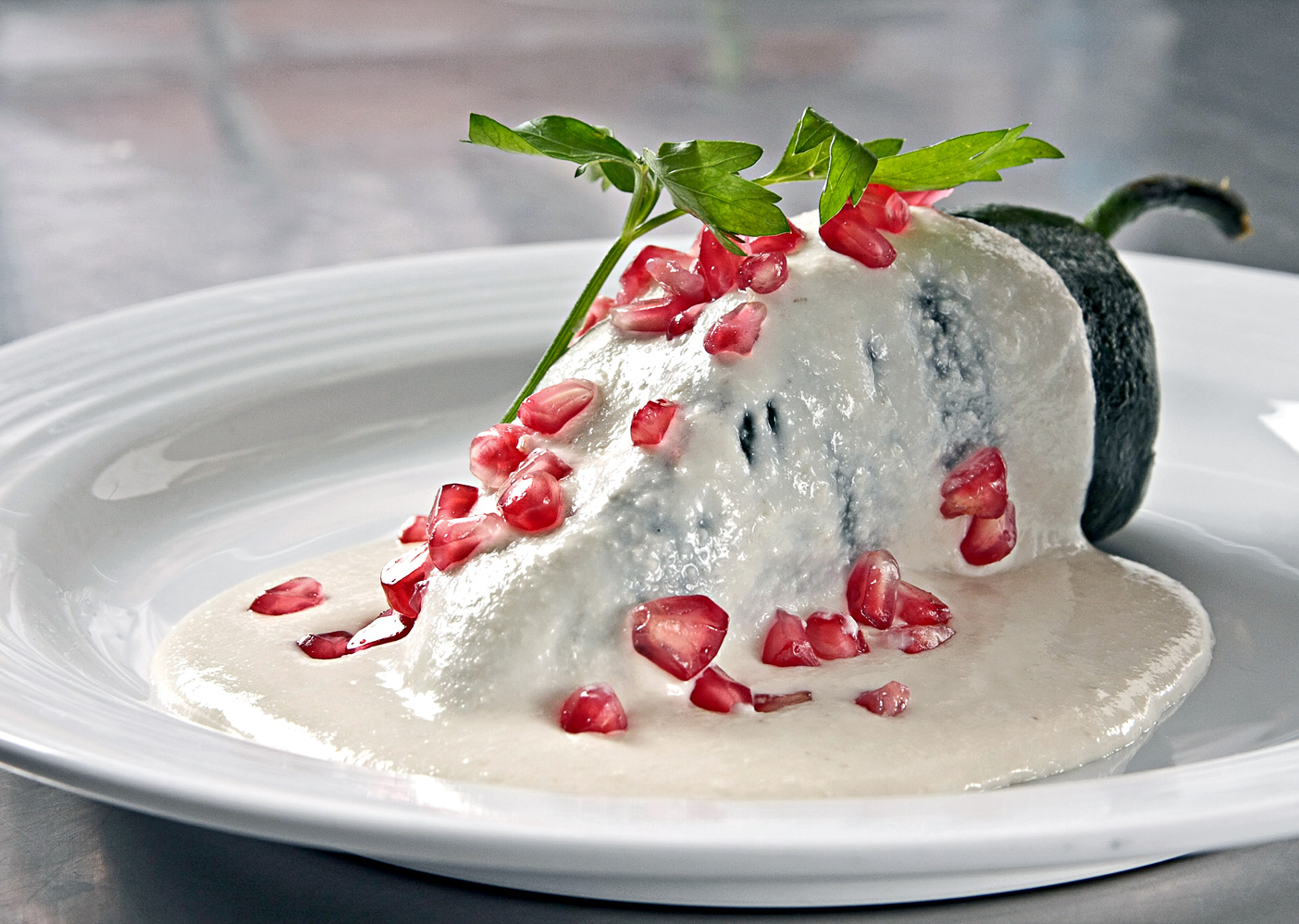 Arme sus Chiles en nogada