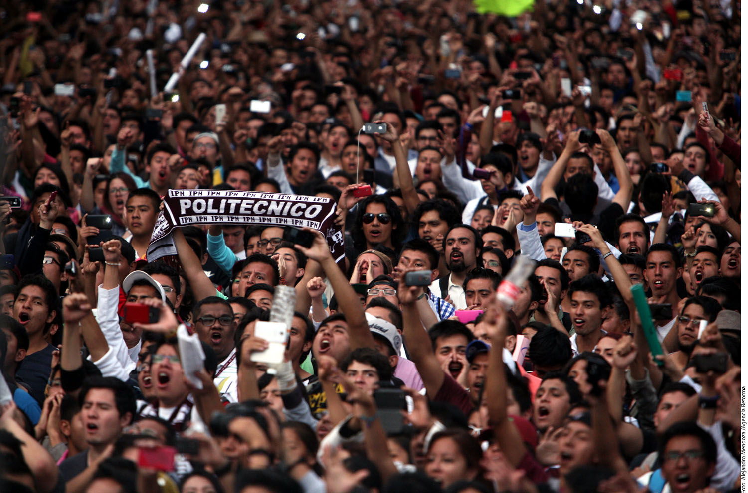 Protestan 25 polit&eacute;cnicos