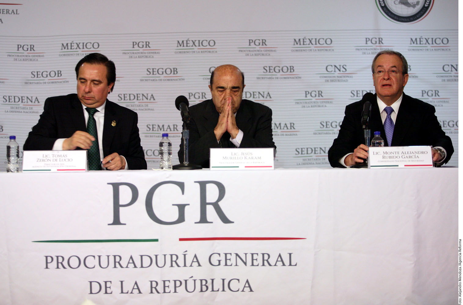 Ofrece Pe&ntilde;a pronta soluci&oacute;n al caso Iguala