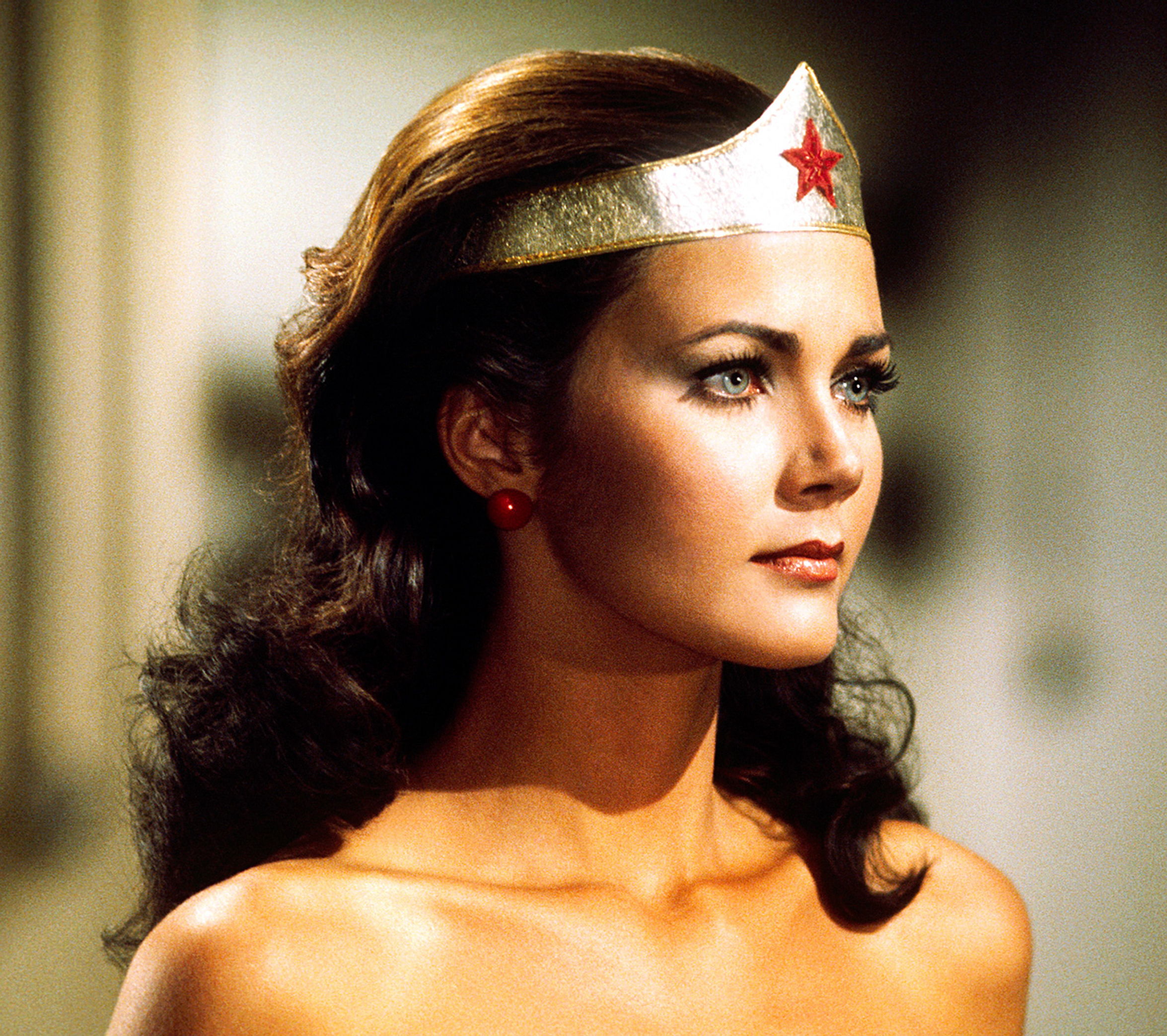 Regresa Mujer Maravilla en digital