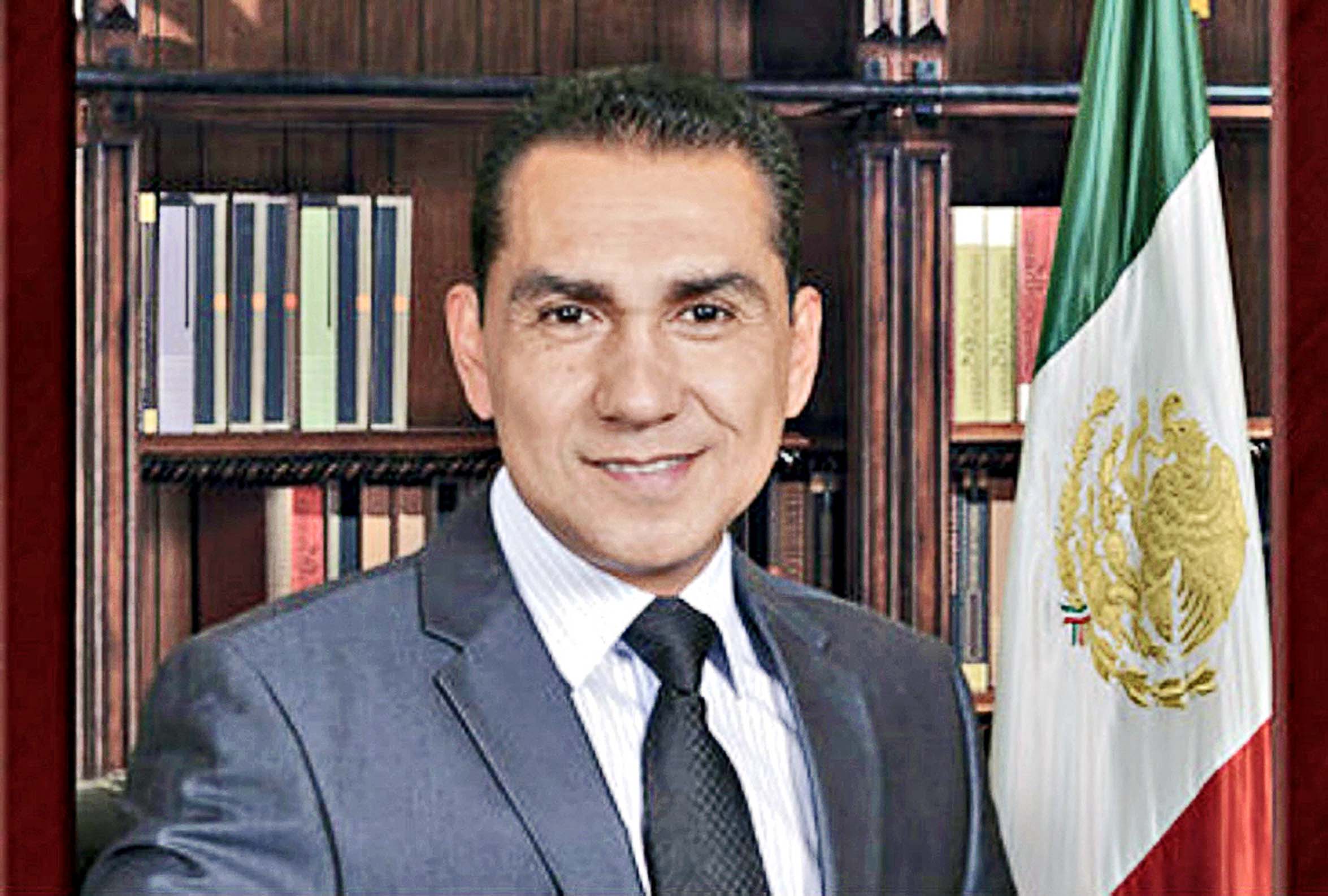 Caen Jos&eacute; Luis Abarca y su esposa en DF