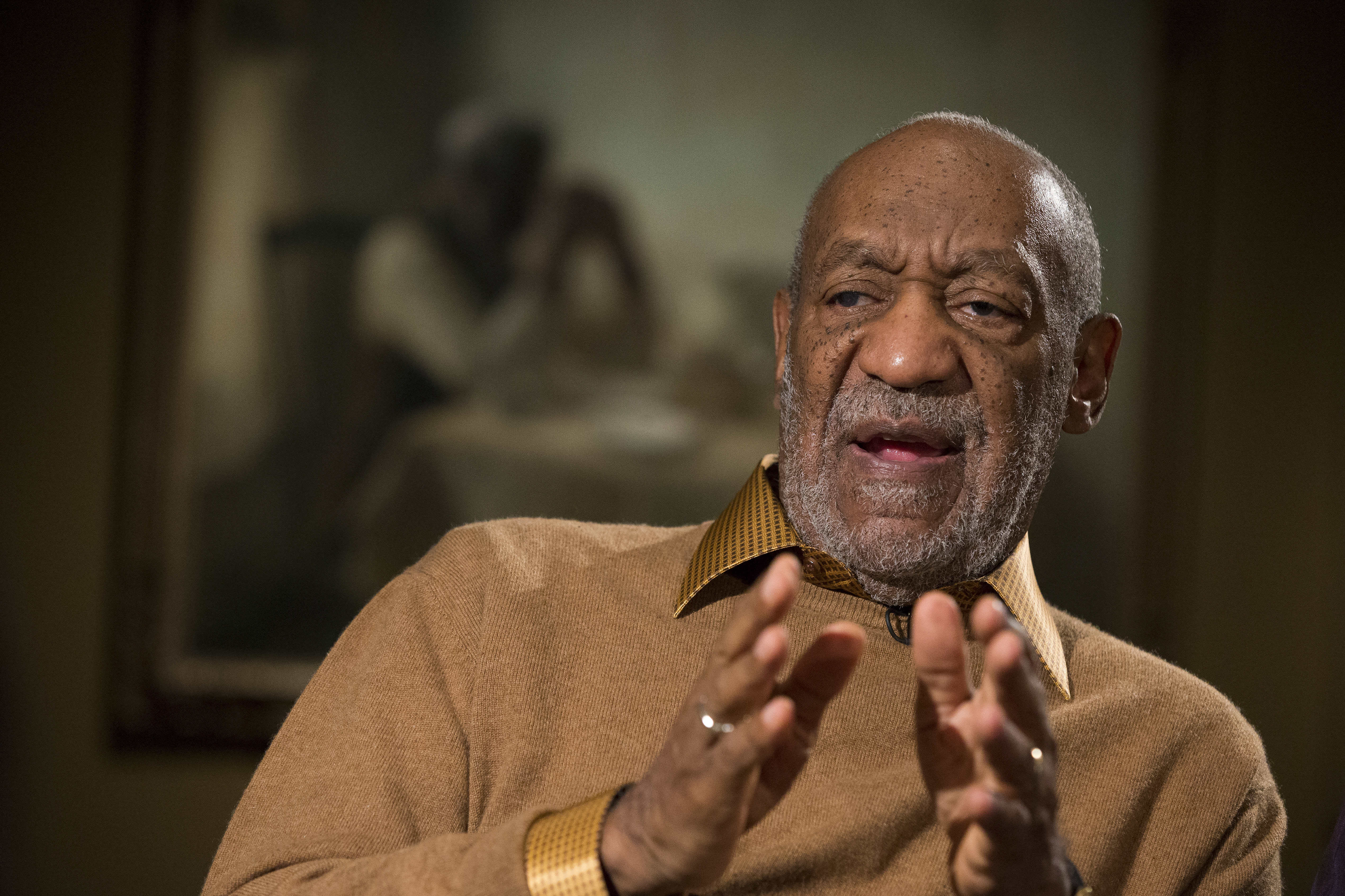 Cosby cambia declaraci&oacute;n sobre abuso sexual