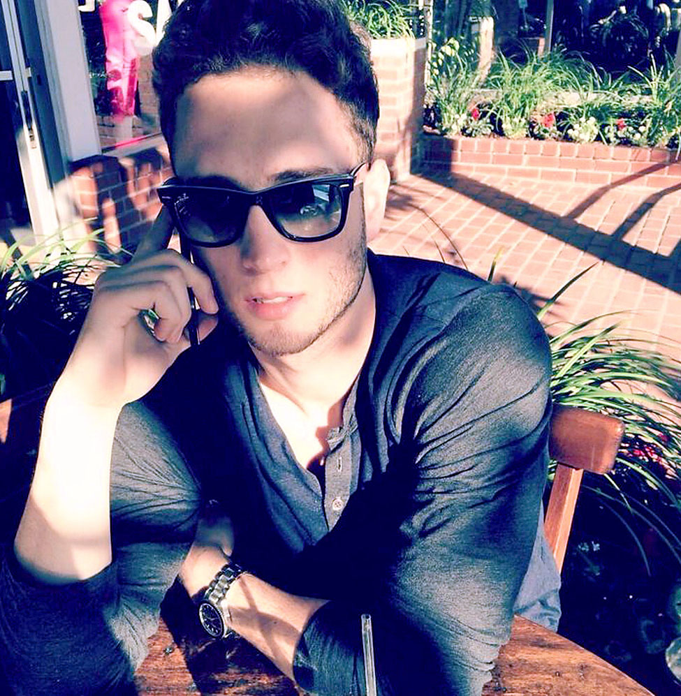 Revela hijo de Hanks problema de drogas