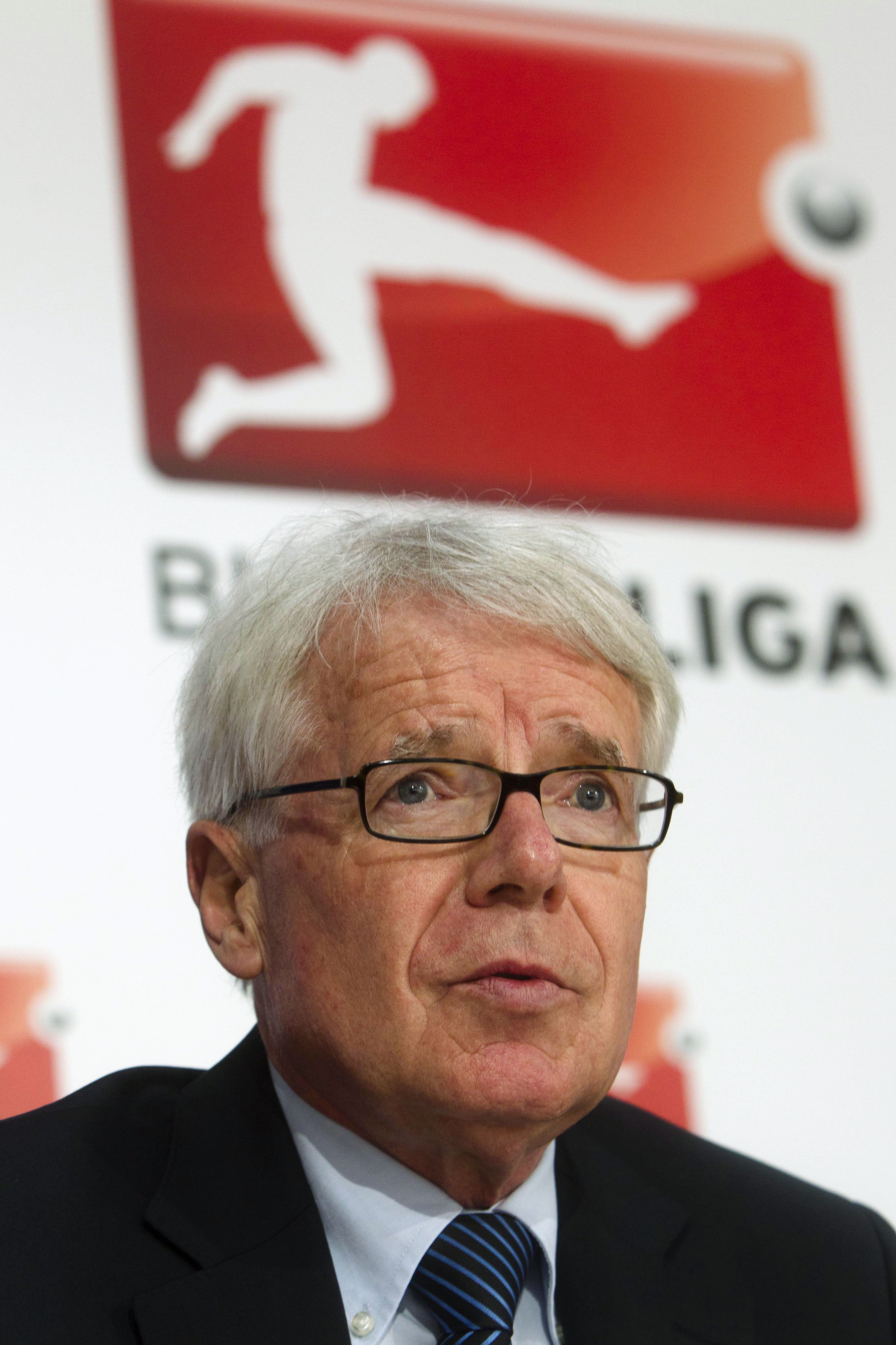 Dirigente alem&aacute;n pide renuncia  de Blatter