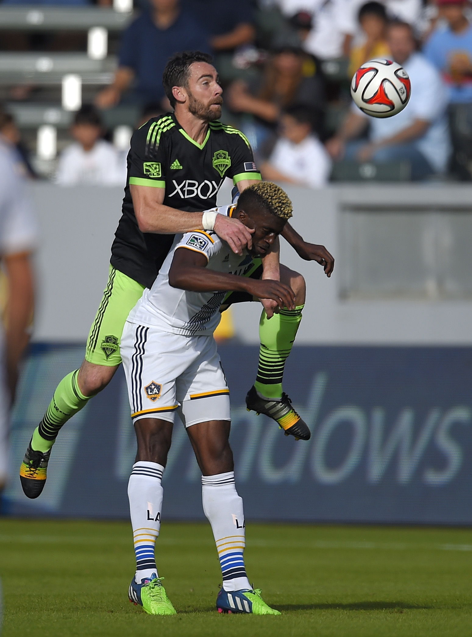 En la MLS Revolution y Galaxy toman ventaja