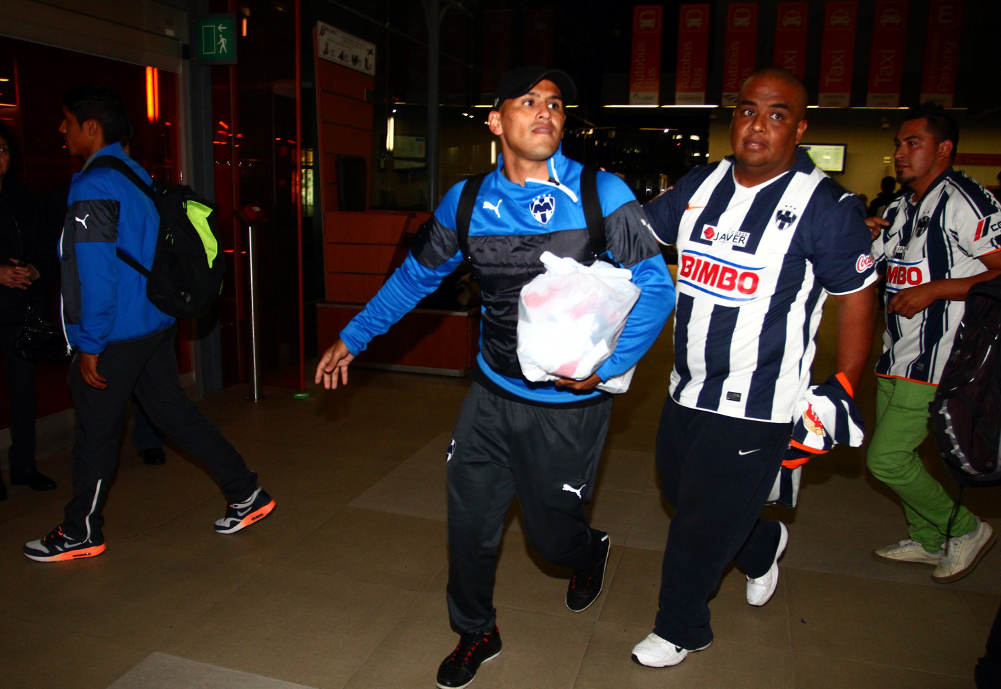 Llegan y se despiden de Suazo