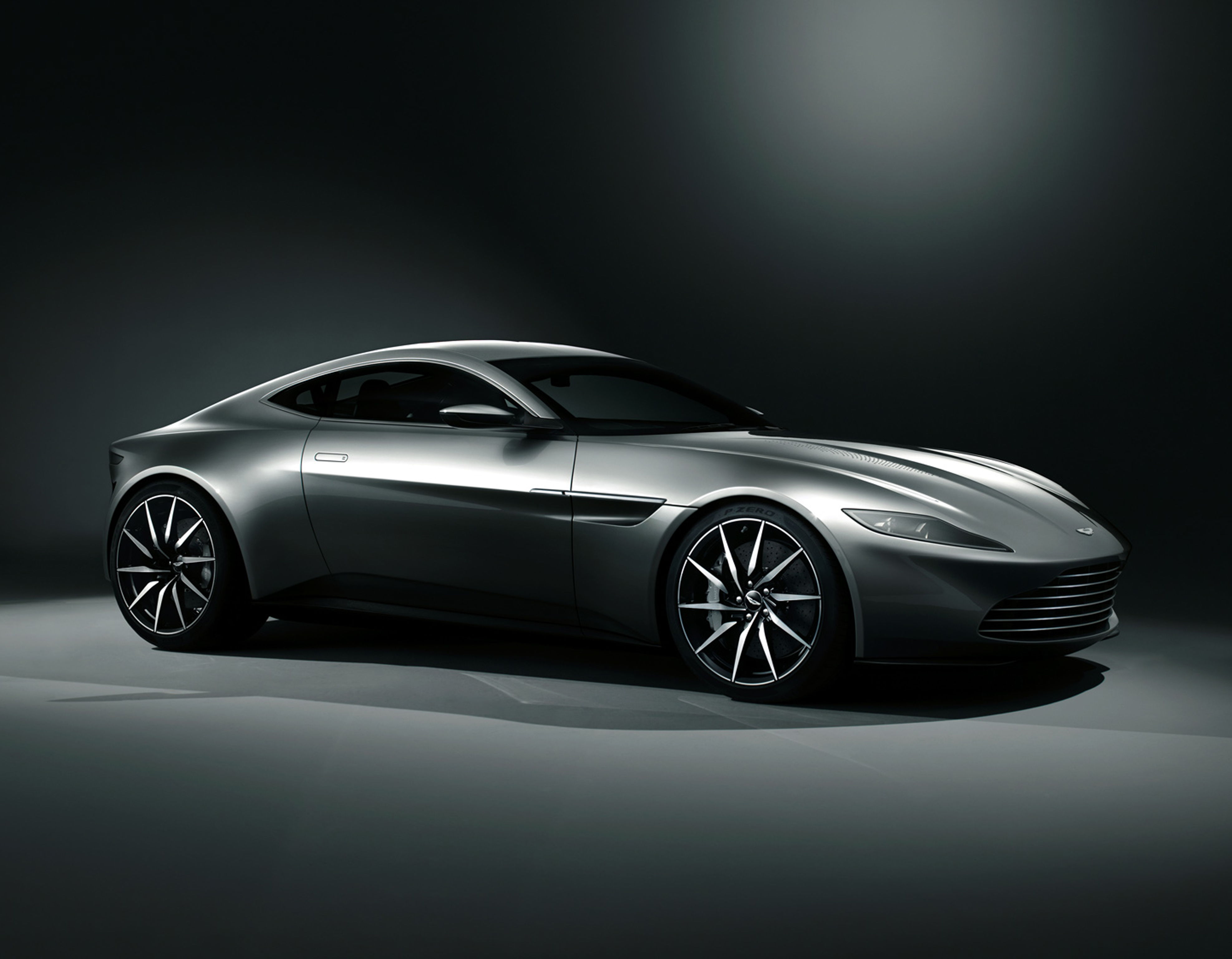Crean Aston Martin especialmente para Bond
