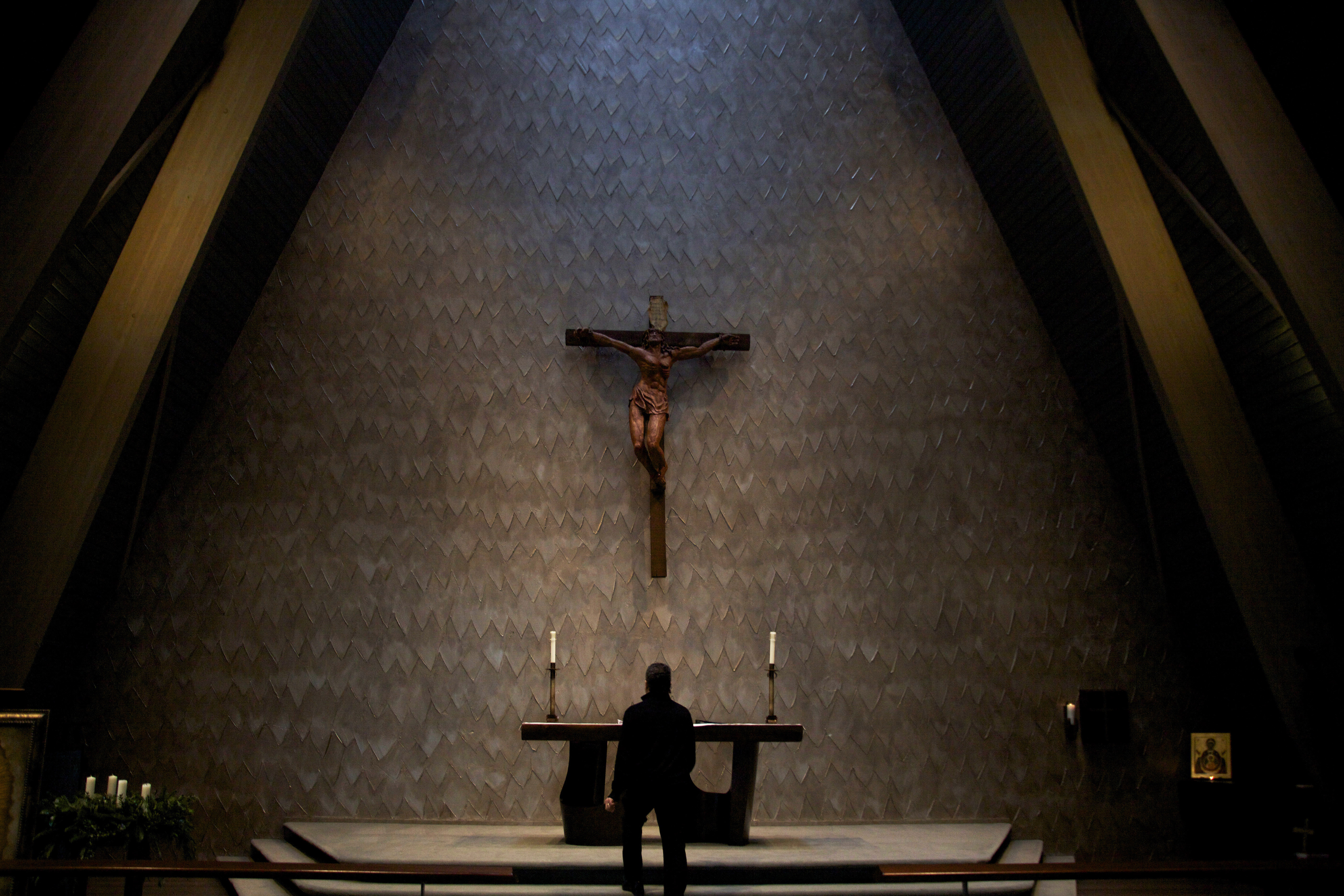 Christian faith decrease