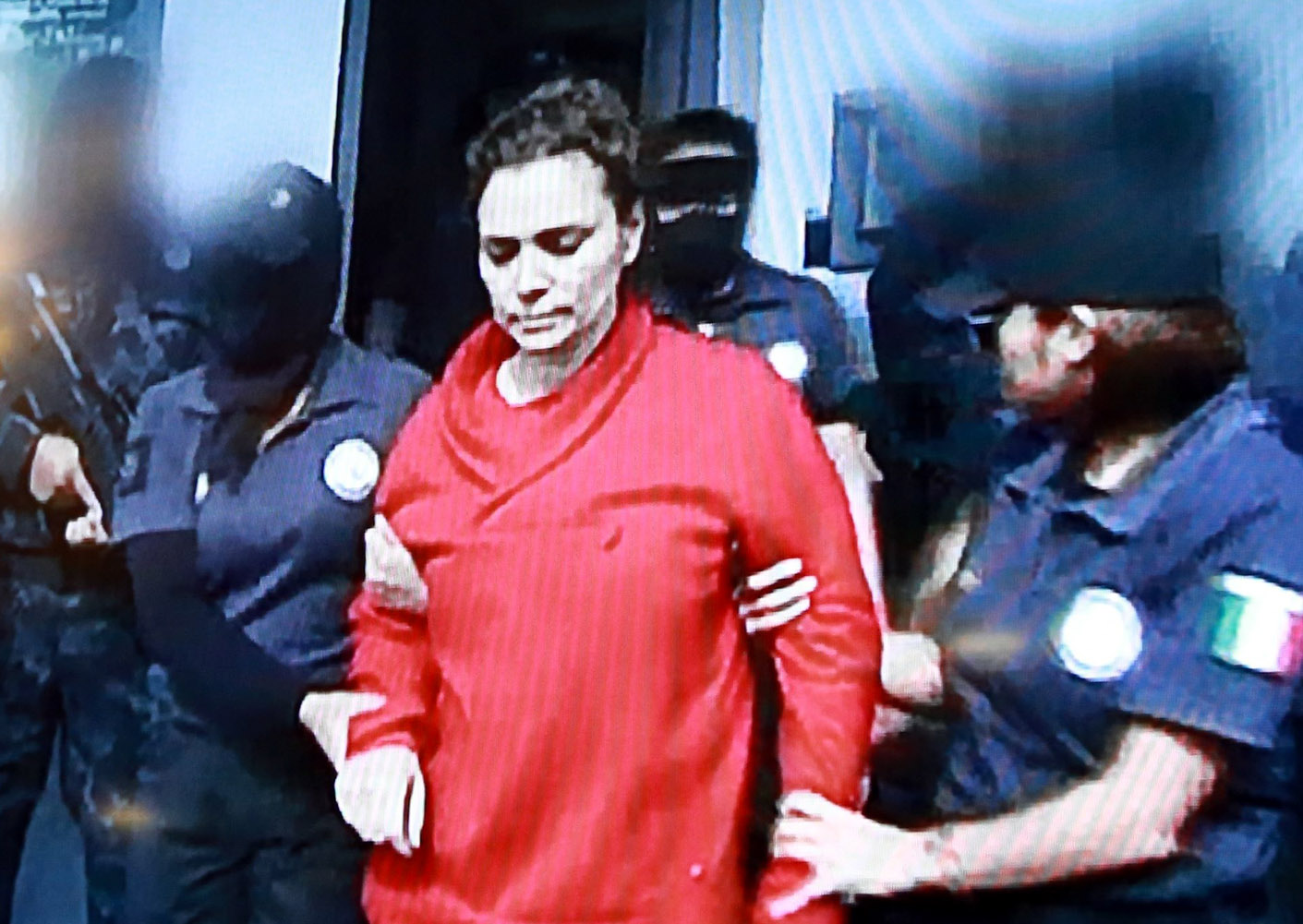 Dan formal prisi&oacute;n a Pineda Villa