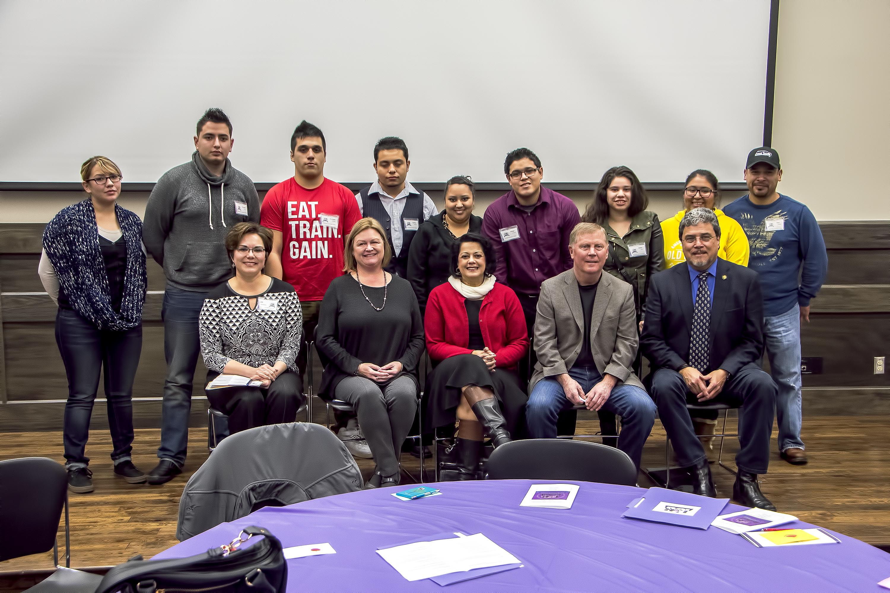 La Iniciativa de Liderazgo Latino comienza con una celebraci&oacute;n