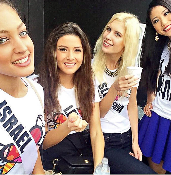 Pelean Misses por una selfie