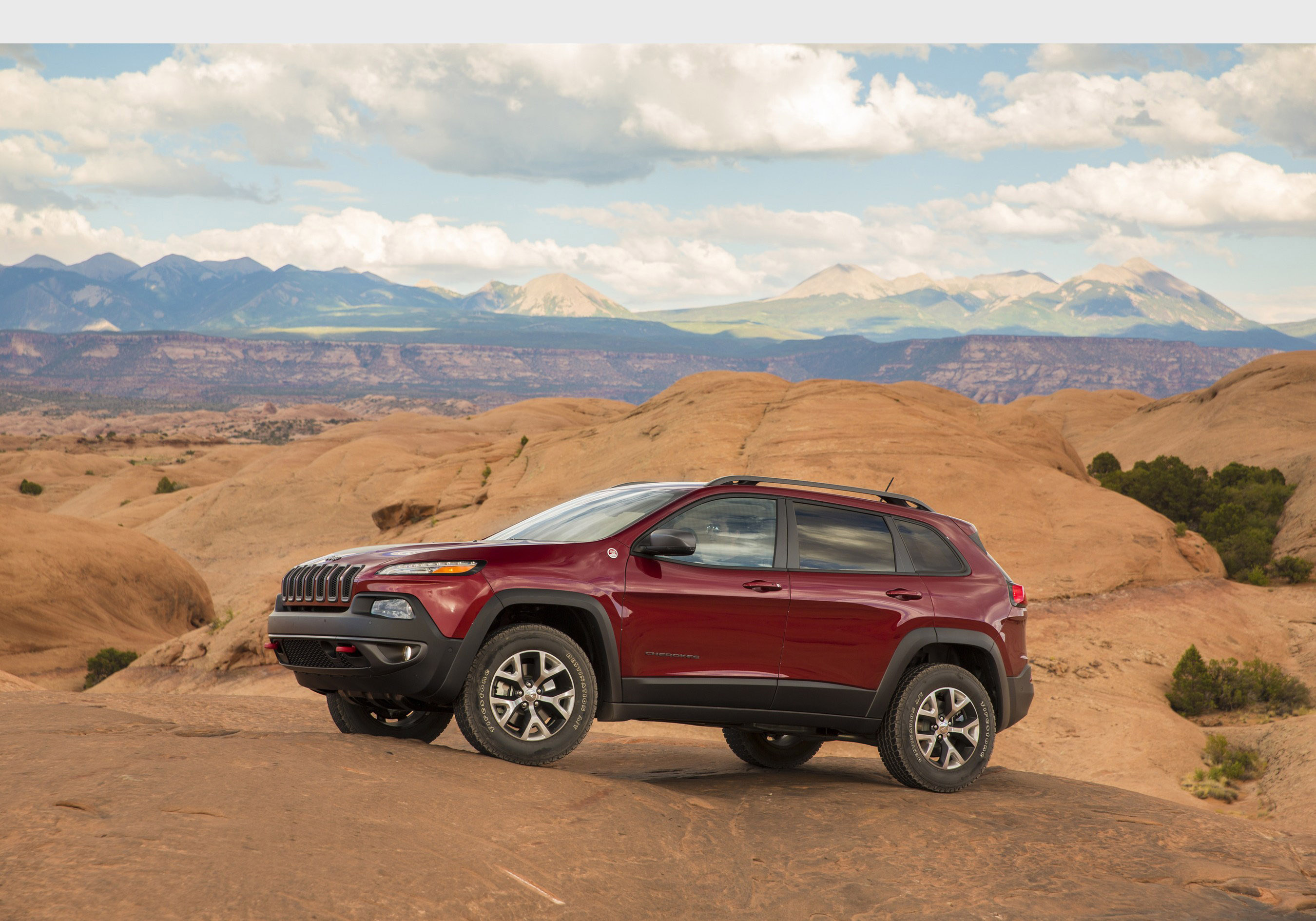 Jeep retira de circulaci&oacute;n 228.000 Jeeps Cherokee por falla