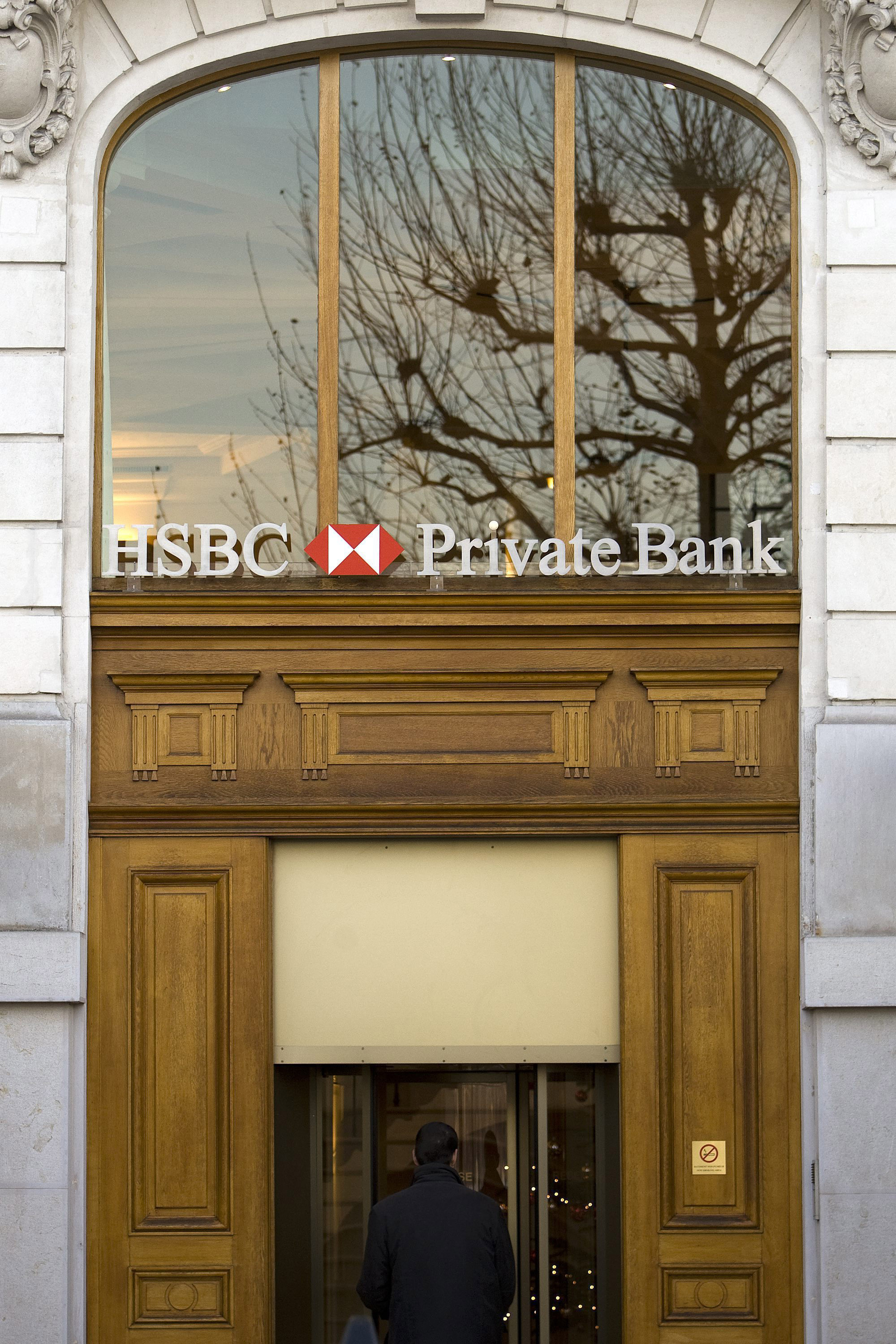 Informe sobre HSBC alcanza pol&iacute;ticos y empresarios
