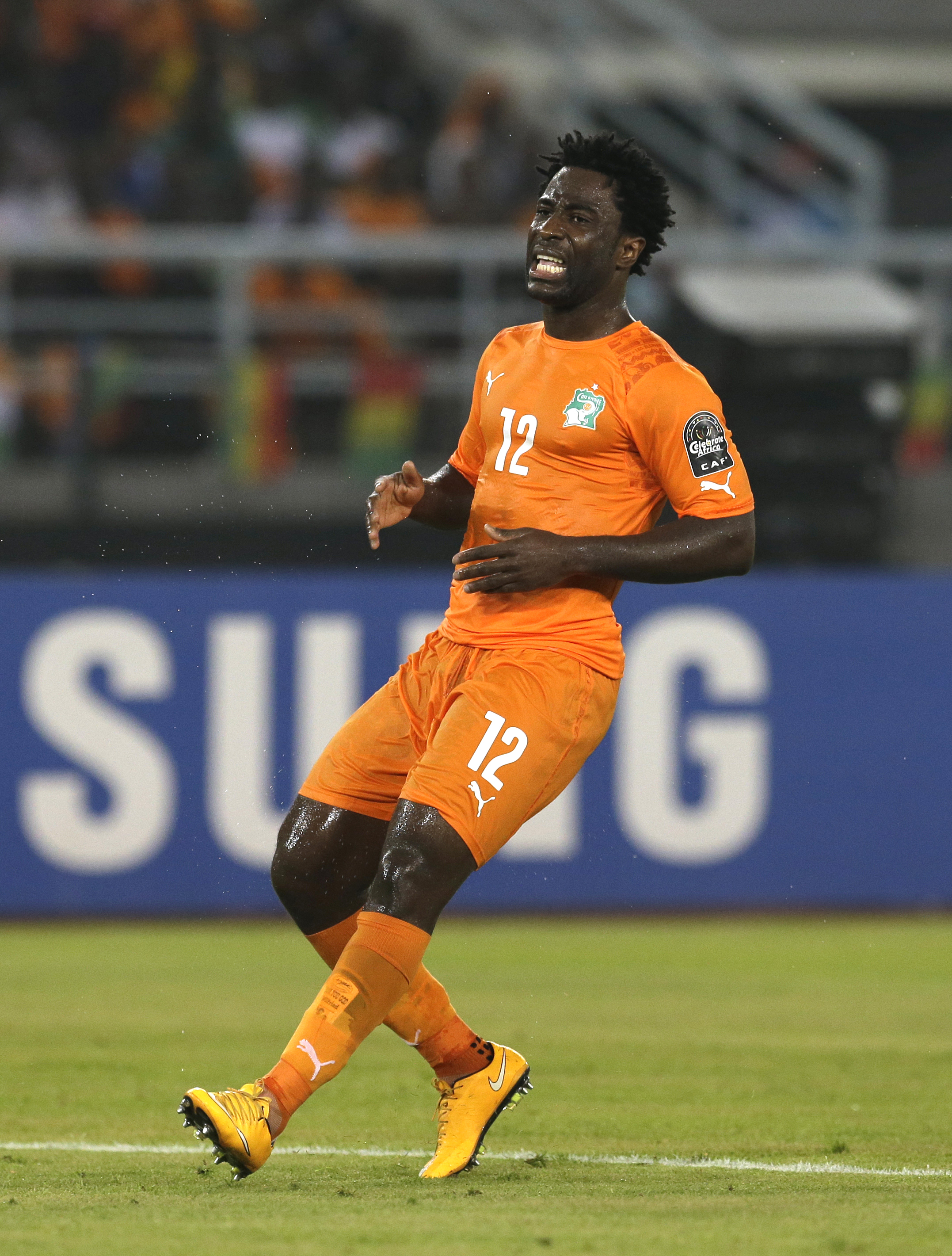 Bony se prepara para debut por Manchester City