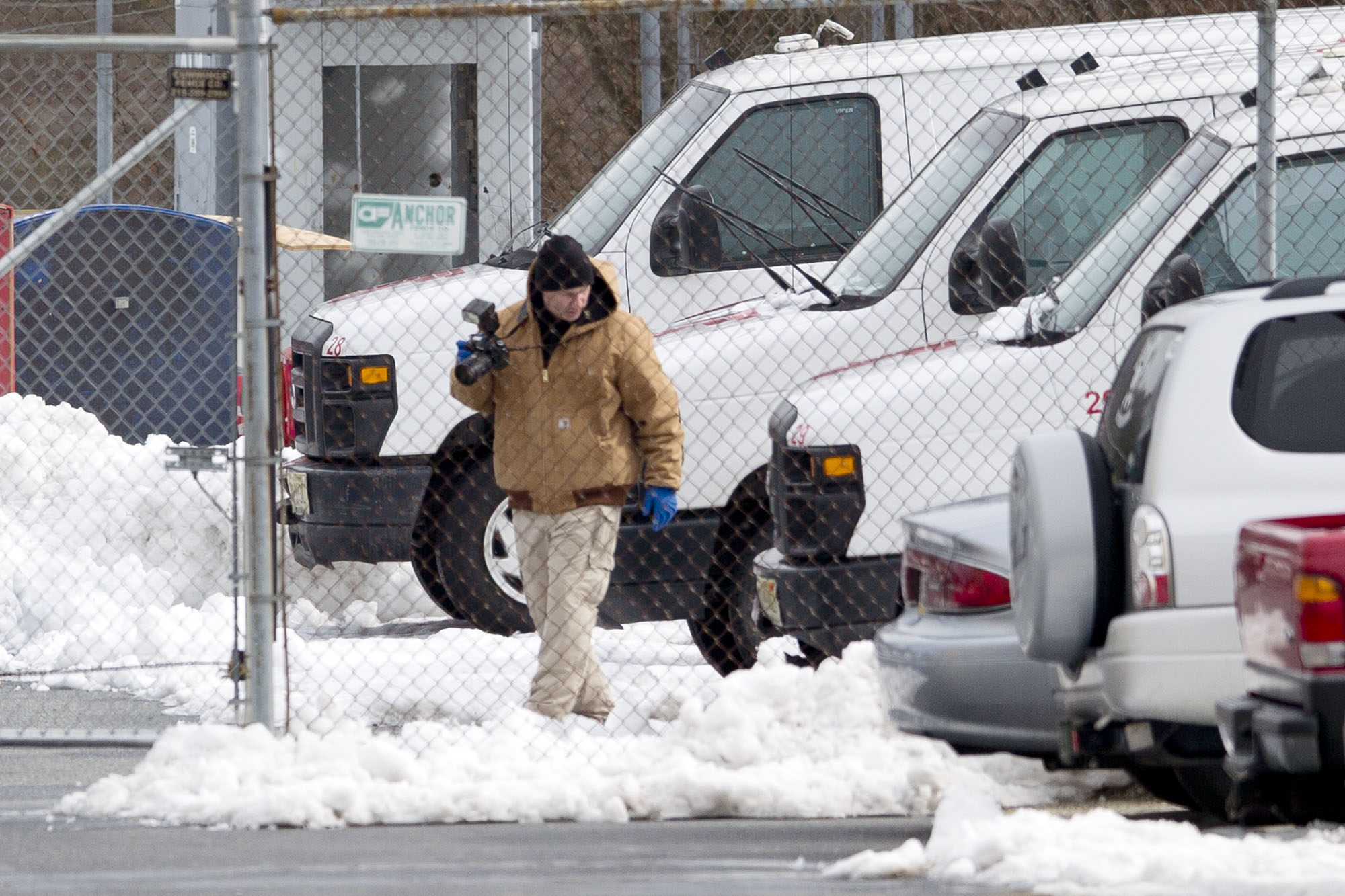 Tiroteo en compa&ntilde;&iacute;a de Nueva Jersey deja 1 muerto, 1 herido