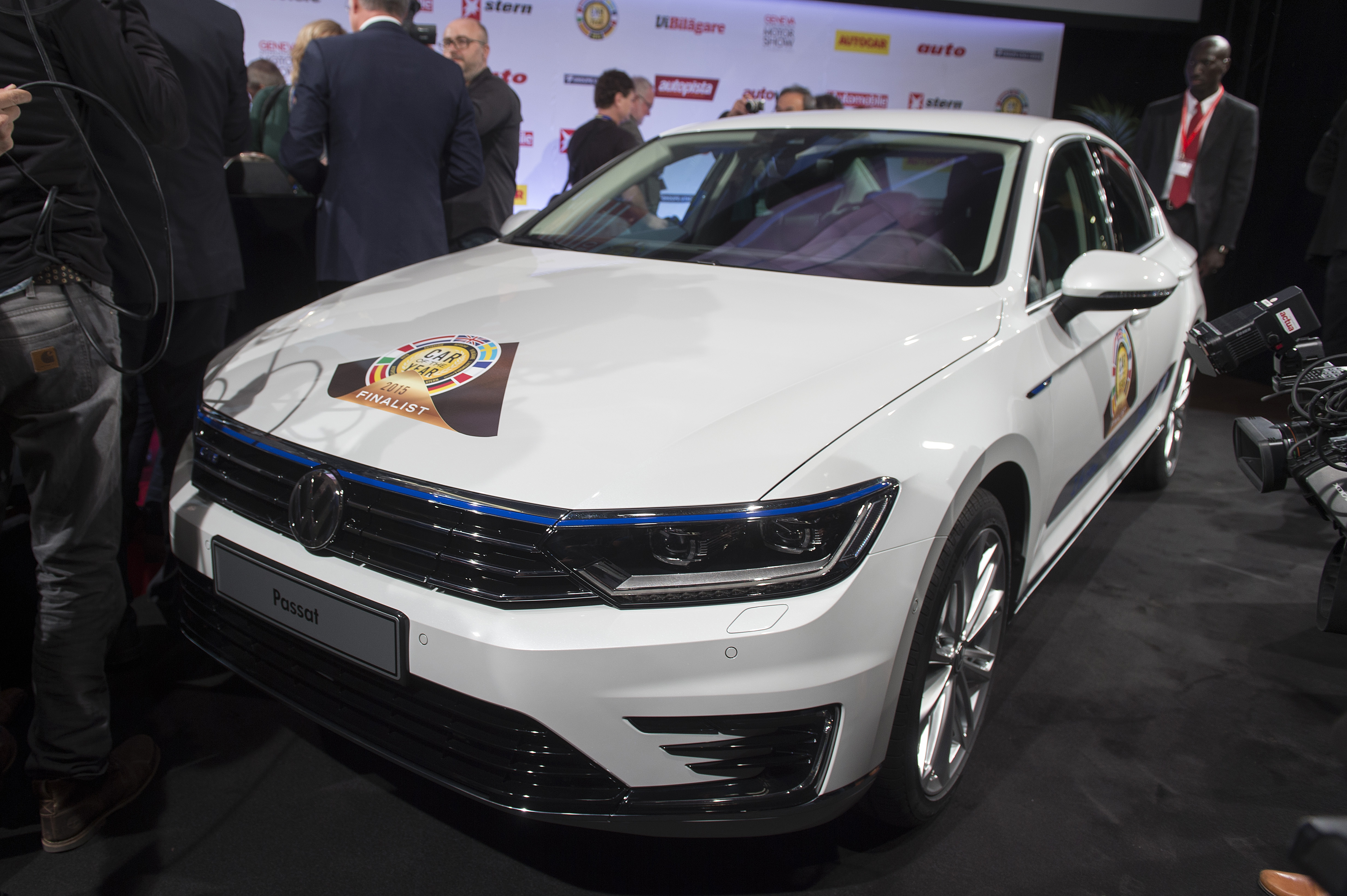 Passat de Volkswagen gana el "auto del año" en Ginebra