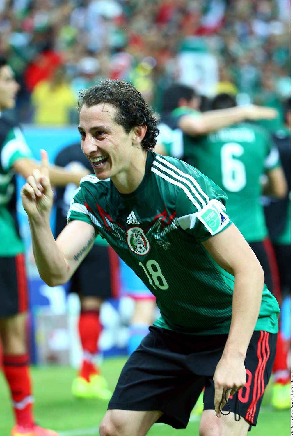 Se queda Andr&eacute;s Guardado en el PSV