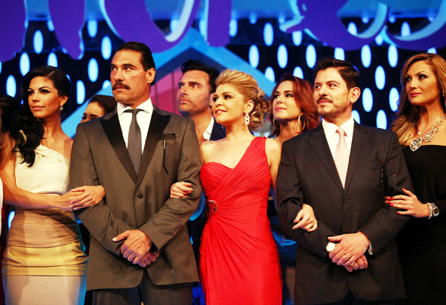 Inician Amores con Trampa... en la cama