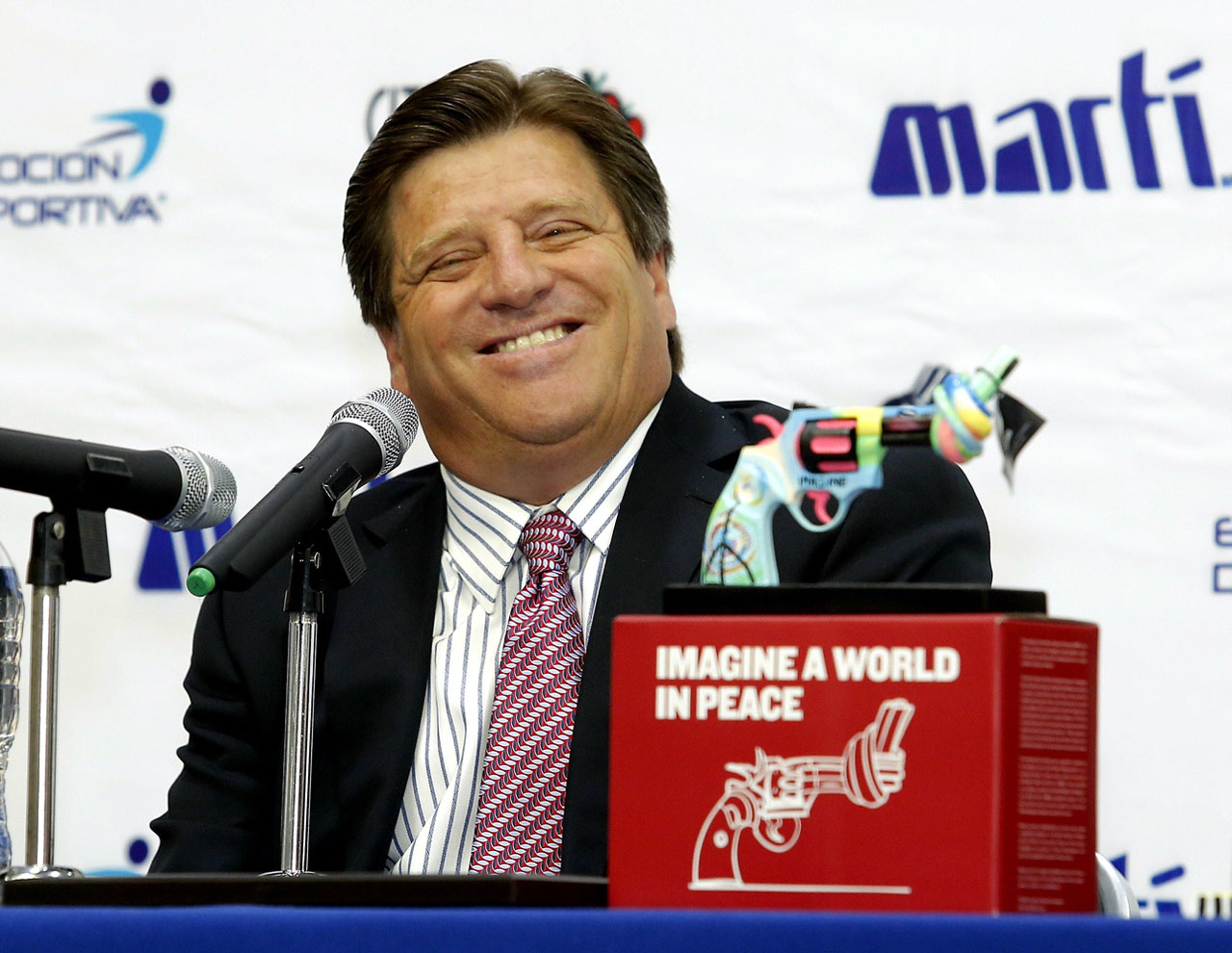 Perfila Herrera a mundialistas para Copa Oro