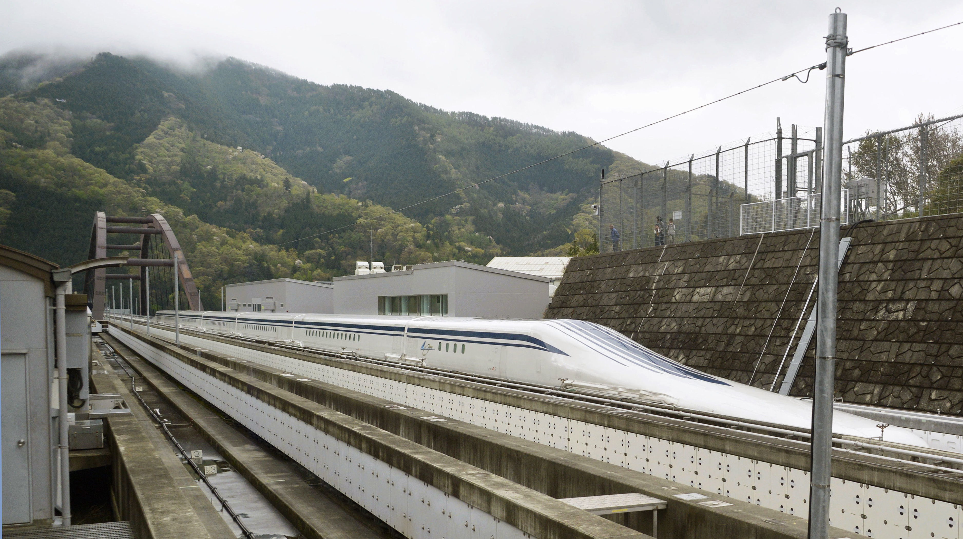 Tren maglev japonés bate su récord de velocidad a 603 kph
