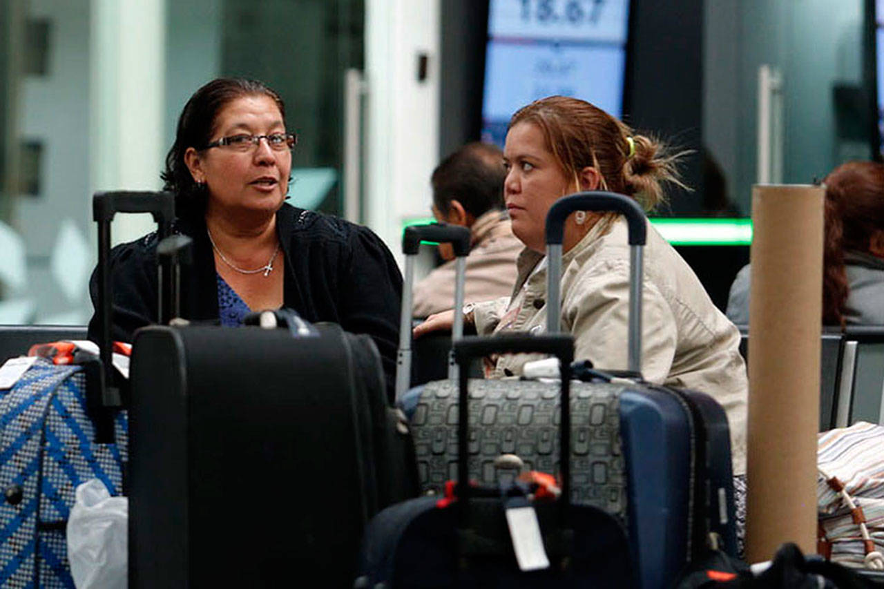 ¿​Puedo viajar mientras estoy en espera de de entrevista para asilo?